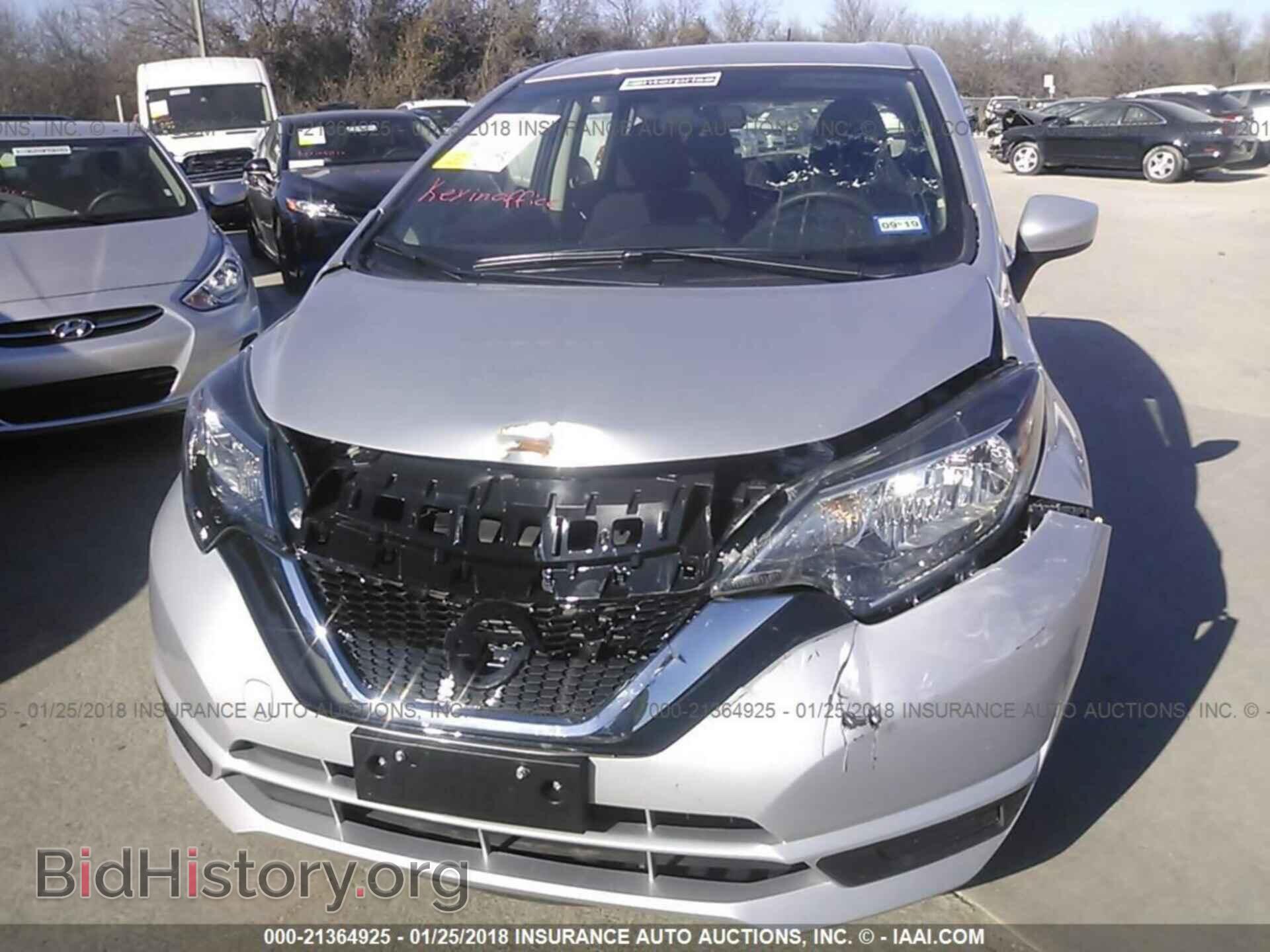 2018 Nissan Versa note - VIN: 3N1CE2CP9JL353430 - Фото 6