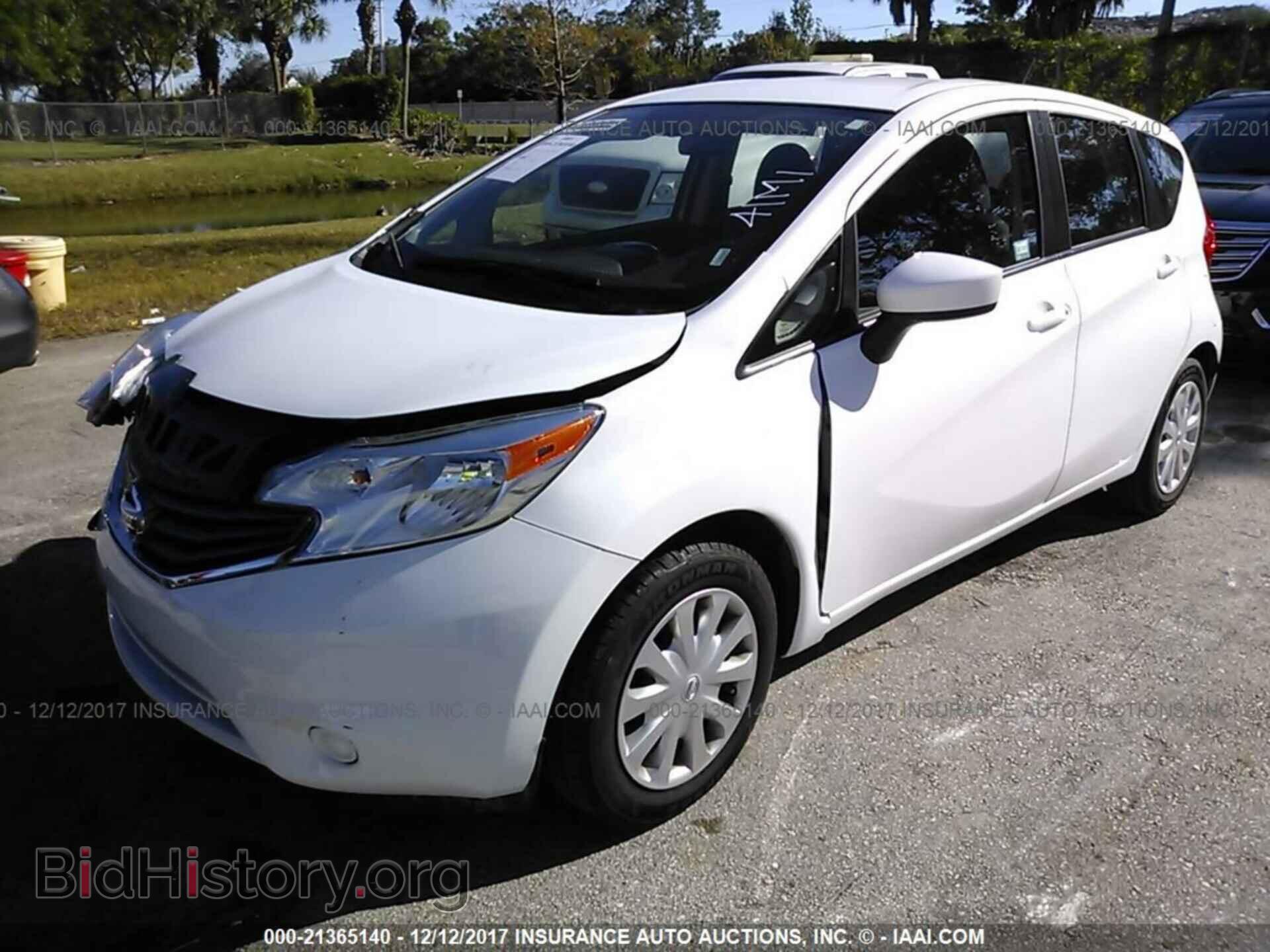 2016 Nissan Versa note - VIN: 3N1CE2CP4GL360181 - Фото 2