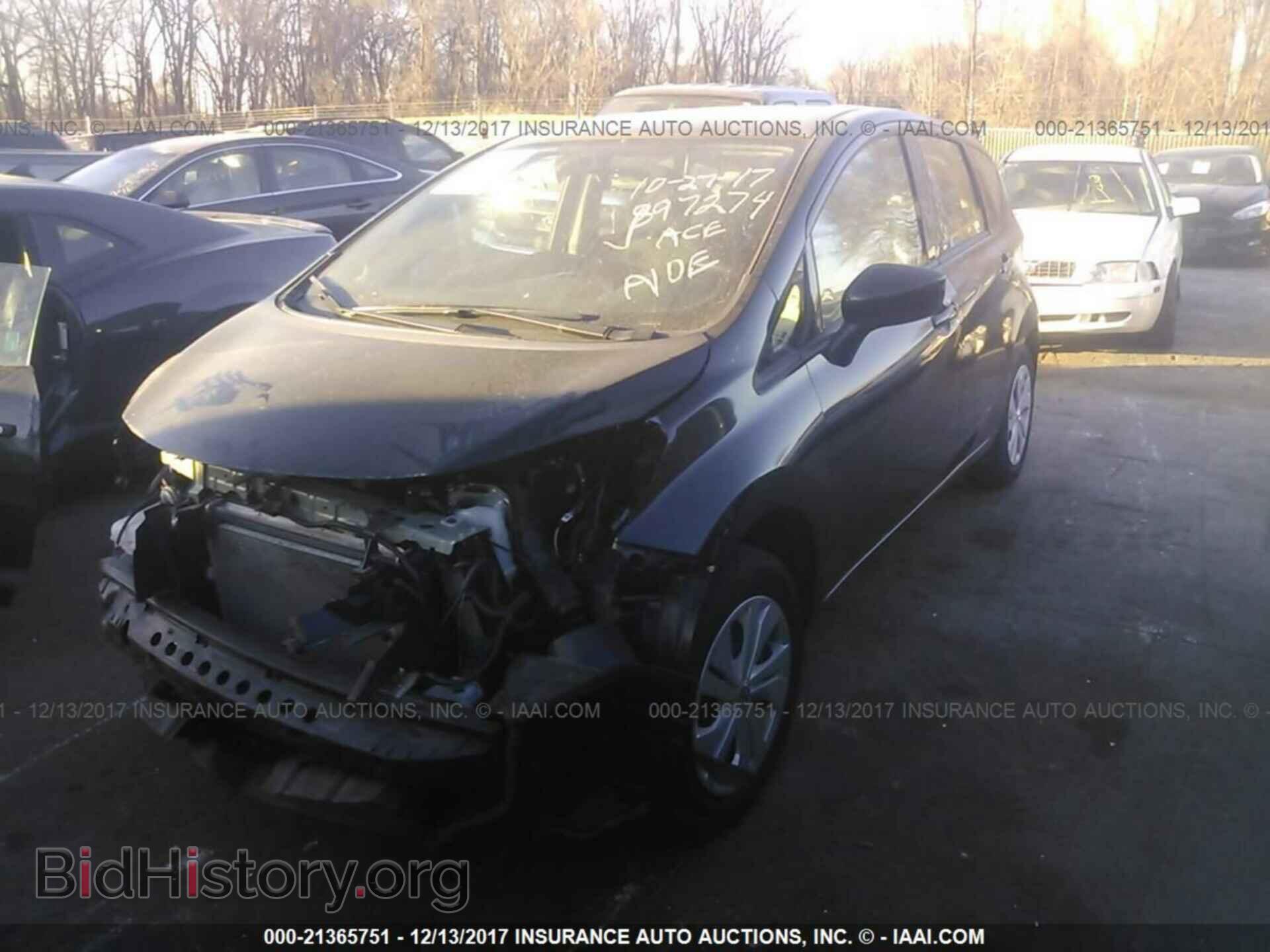 2017 Nissan Versa note - VIN: 3N1CE2CP3HL361839 - Photo 2