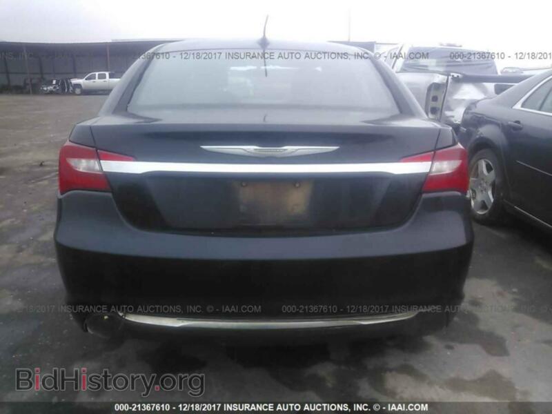 2011 Chrysler 200 (VIN 1C3BC1FBXBN543008) — photo 6 of 10