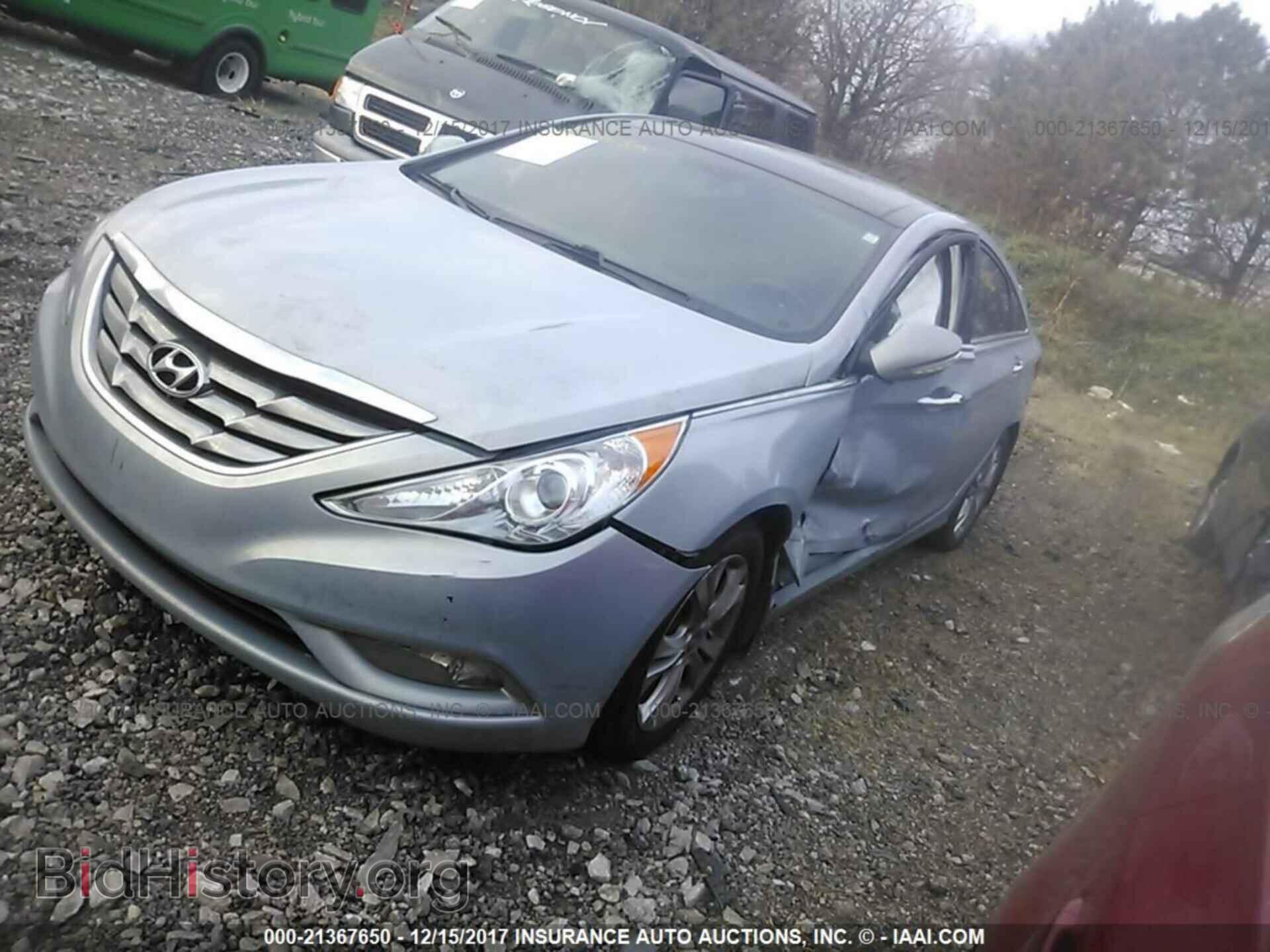 2012 Hyundai Sonata - VIN: 5NPEC4AC4CH358979 - Фото 2