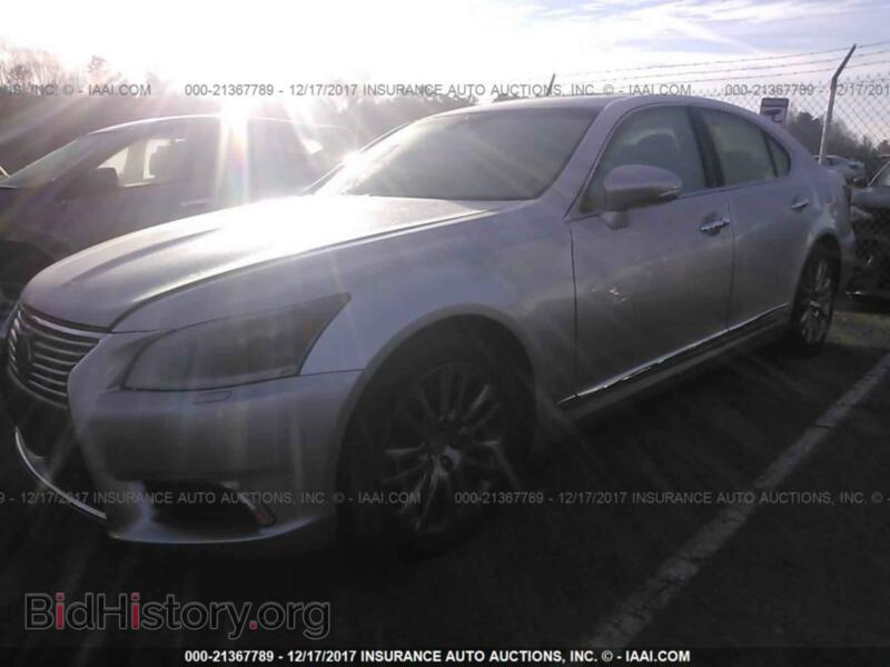 2013 Lexus LS (VIN JTHBL5EF8D5121599) — photo 2 of 10
