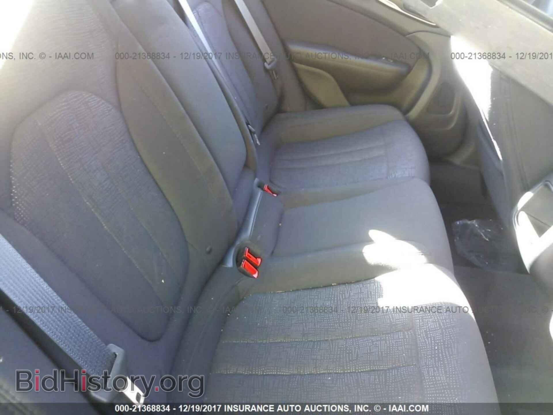 2016 Chrysler 200 - VIN: 1C3CCCAB5GN166764 - Photo 8