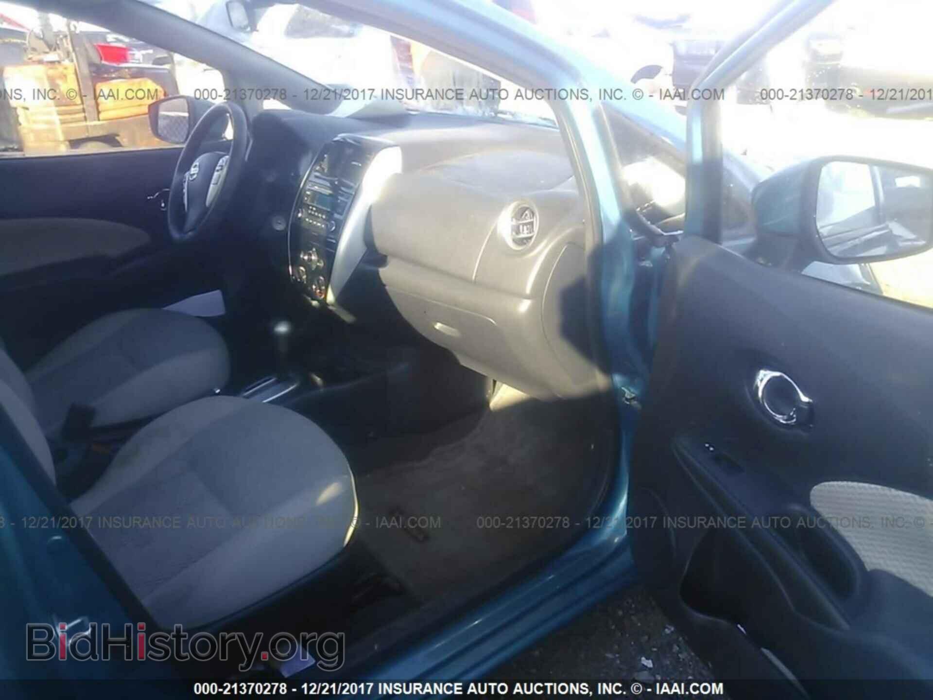 2015 Nissan Versa note - VIN: 3N1CE2CP4FL394572 - Photo 5