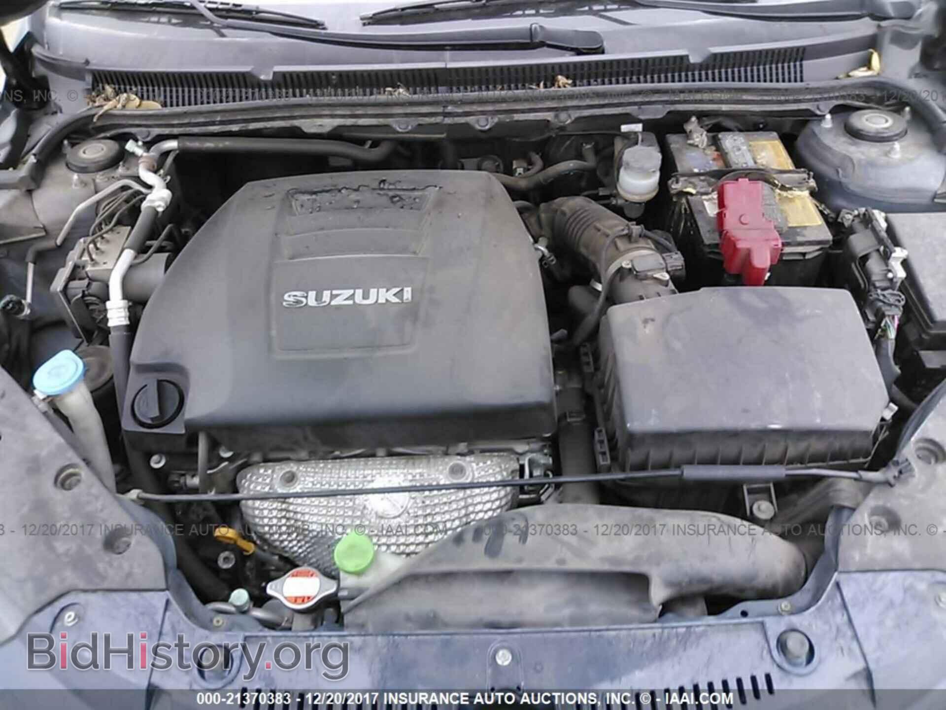 2011 Suzuki Kizashi - VIN: JS2RF9A85B6110322 - Photo 10