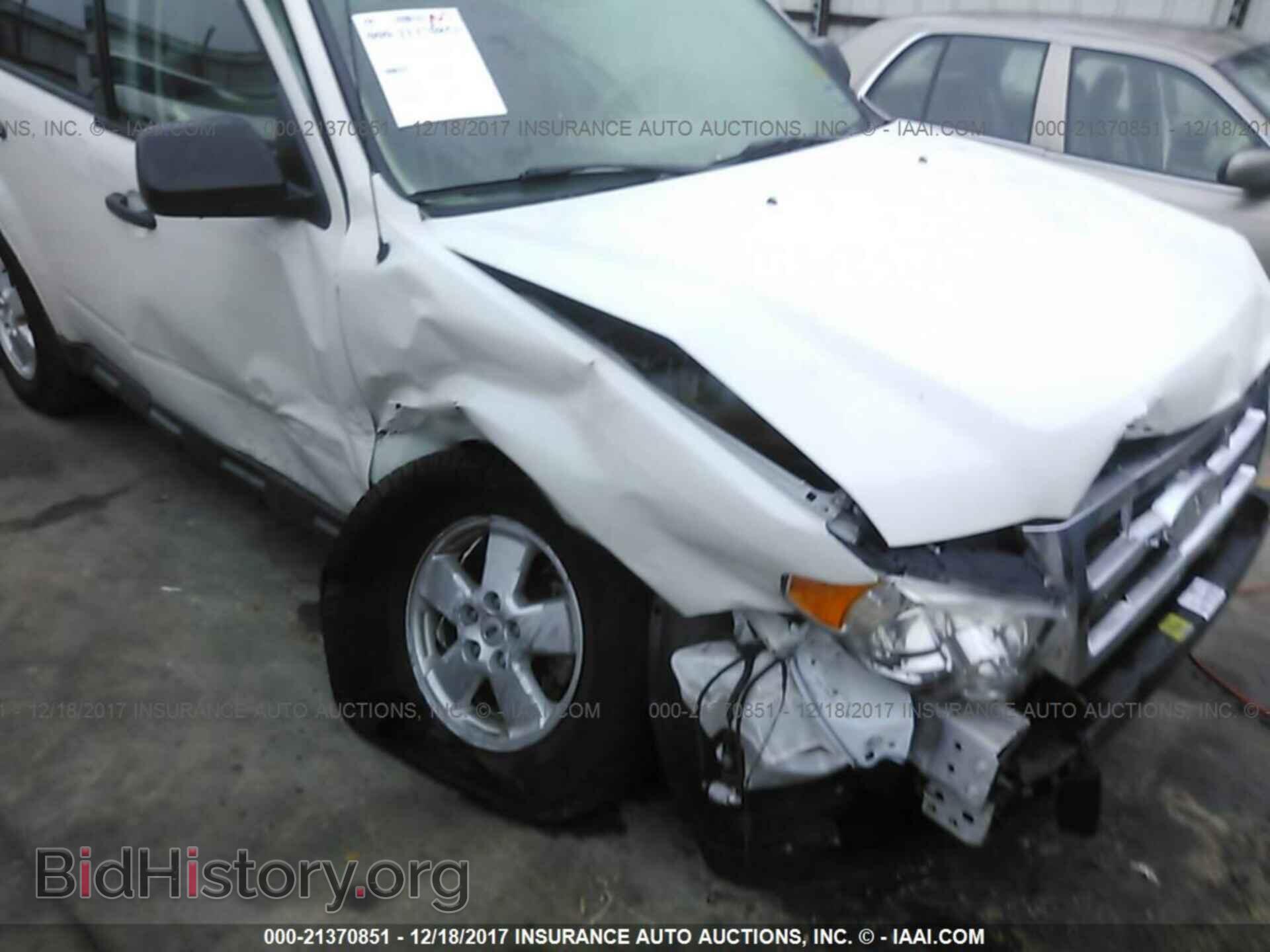 2012 Ford Escape - VIN: 1FMCU0DG8CKB69812 - Photo 6
