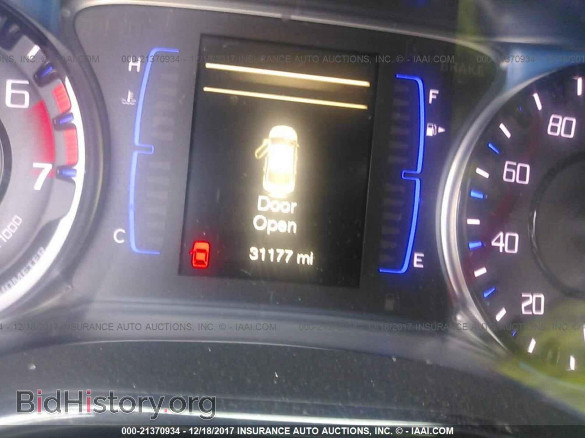 2016 Chrysler 200 - VIN: 1C3CCCBB7GN173424 - Фото 7
