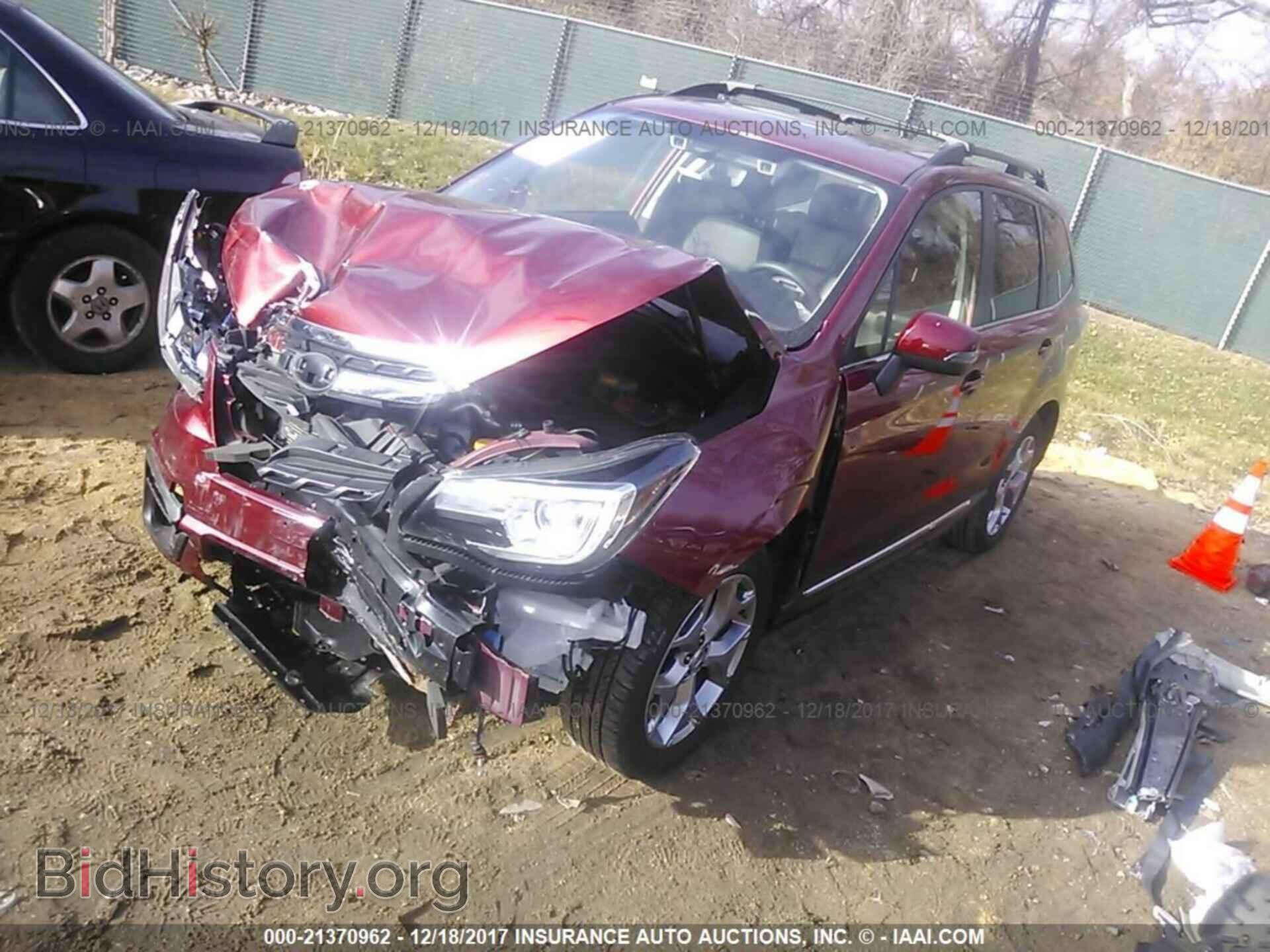 2017 Subaru Forester - VIN: JF2SJAWC9HH426121 - Photo 2