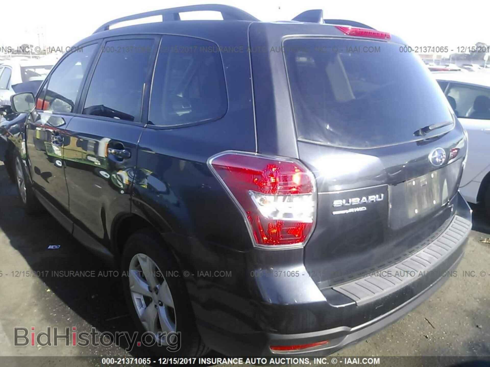 2016 Subaru Forester - VIN: JF2SJADC1GH552944 - Фото 3