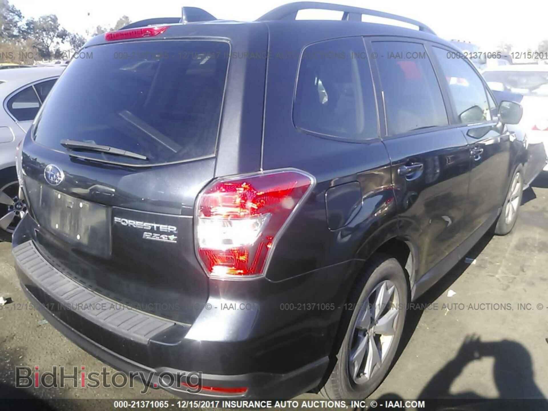 2016 Subaru Forester - VIN: JF2SJADC1GH552944 - Фото 4