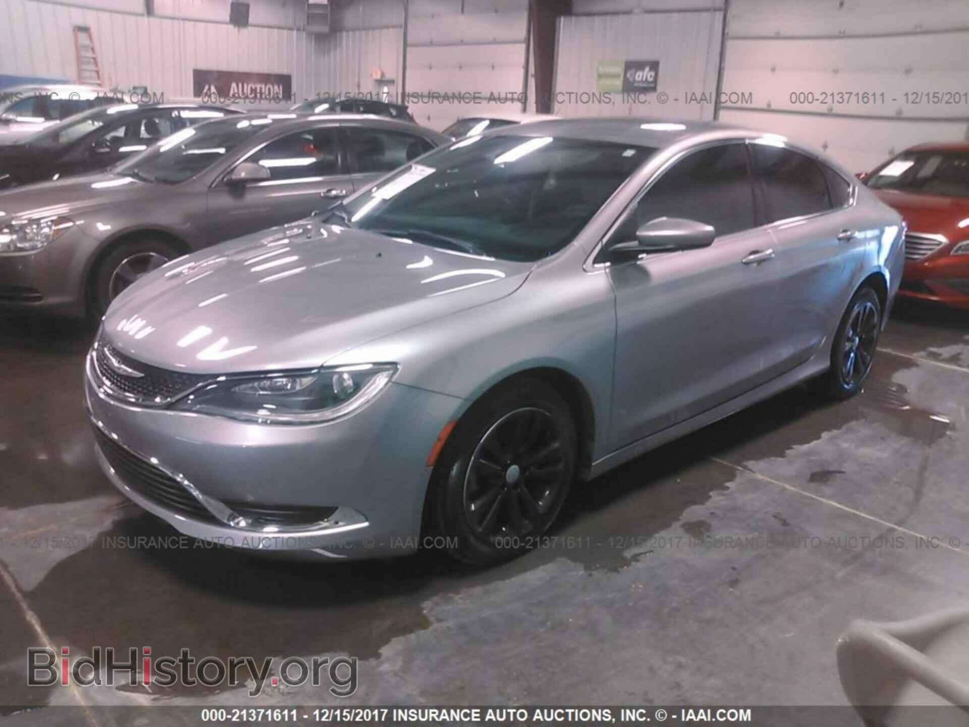 2016 Chrysler 200 - VIN: 1C3CCCAB4GN166903 - Фото 2