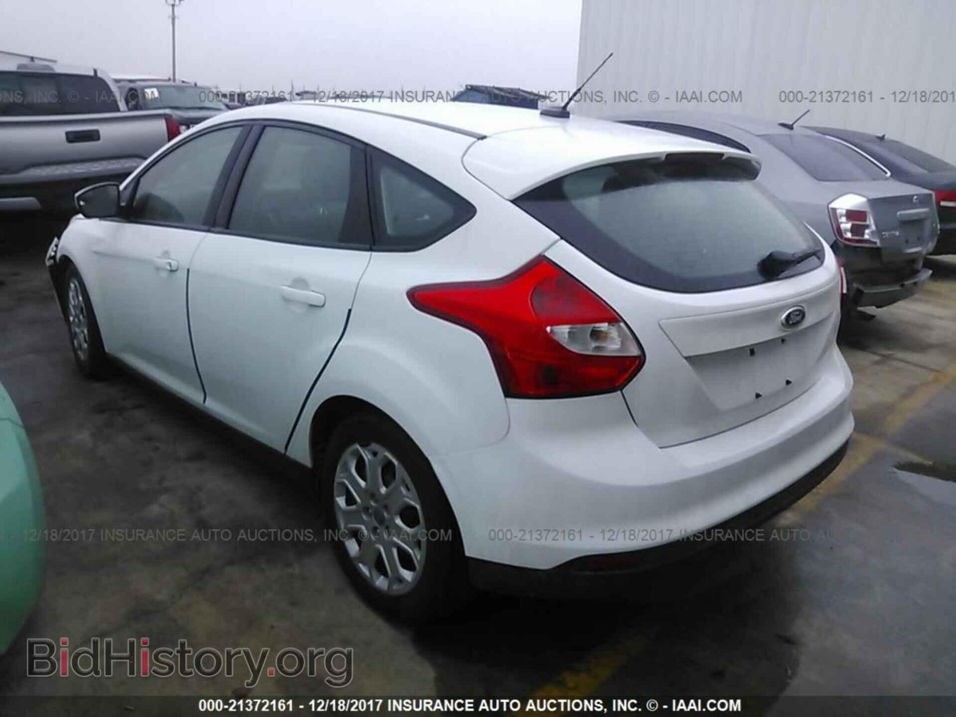 2012 Ford Focus - VIN: 1FAHP3K27CL123592 - Photo 3