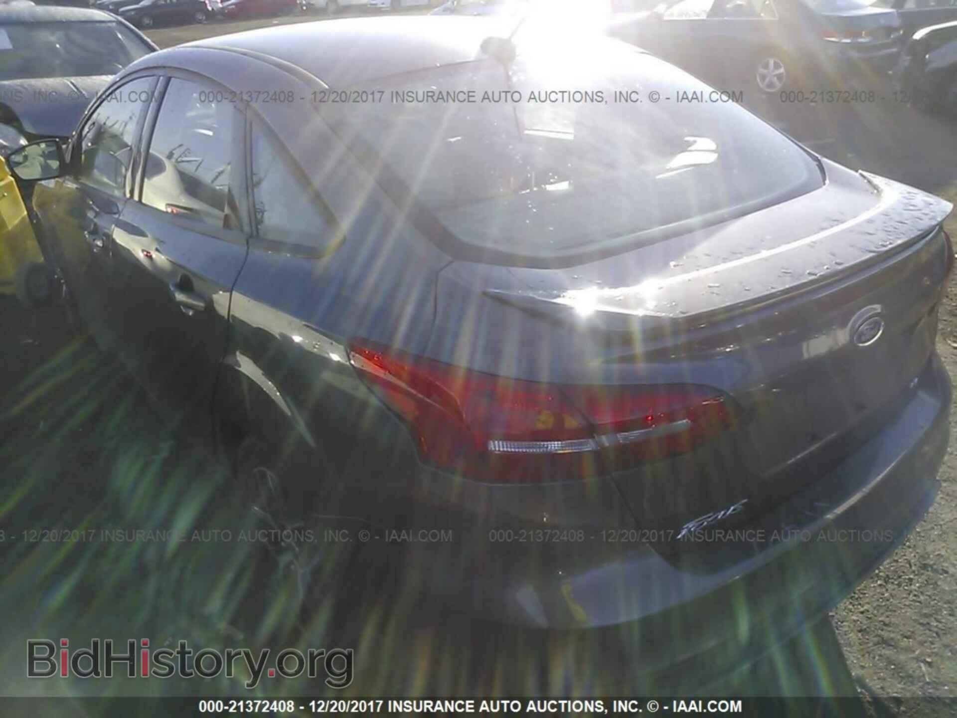 2016 Ford Focus - VIN: 1FADP3F2XGL276112 - Photo 3