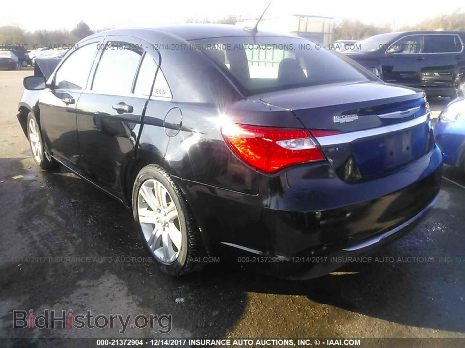 2013 Chrysler 200 - VIN: 1C3CCBAB2DN735415 - Photo 3