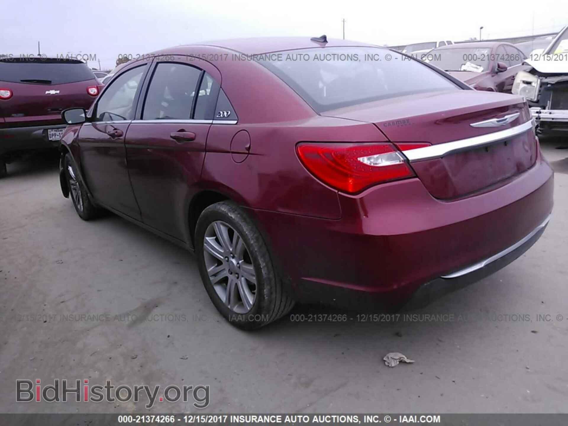 2013 Chrysler 200 - VIN: 1C3CCBAB7DN762285 - Фото 3