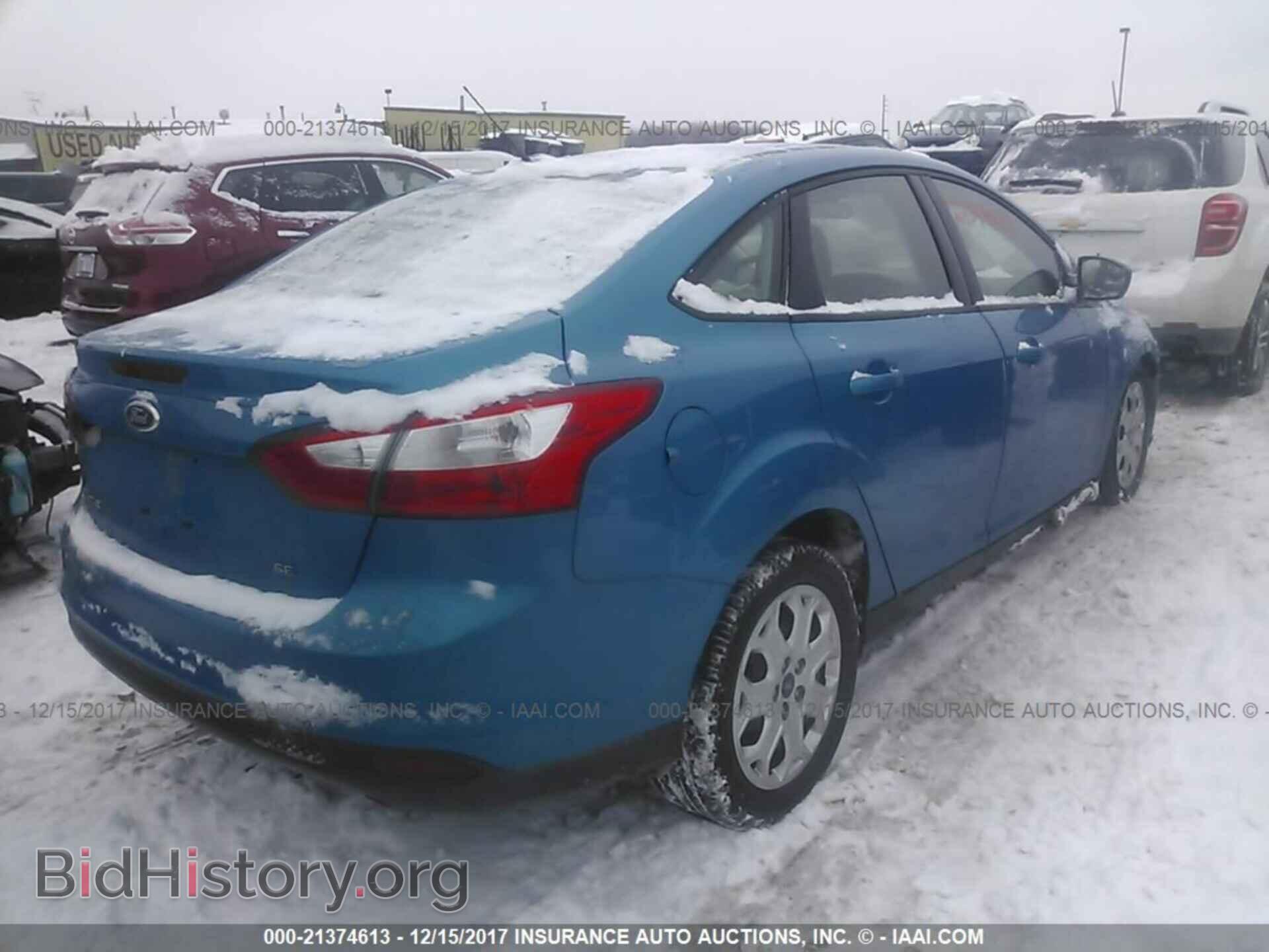 2012 Ford Focus - VIN: 1FAHP3F27CL289539 - Photo 4