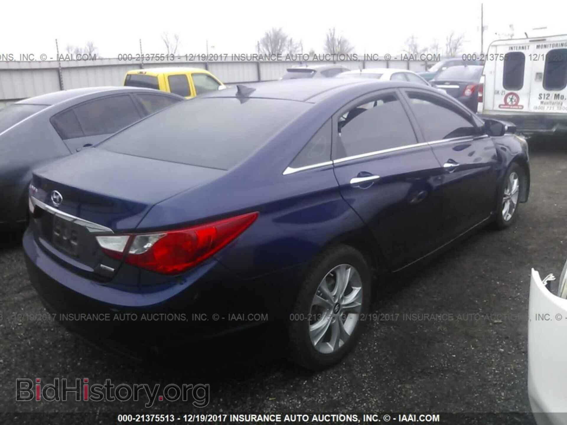 2012 Hyundai Sonata - VIN: 5NPEC4AC3CH341509 - Photo 4