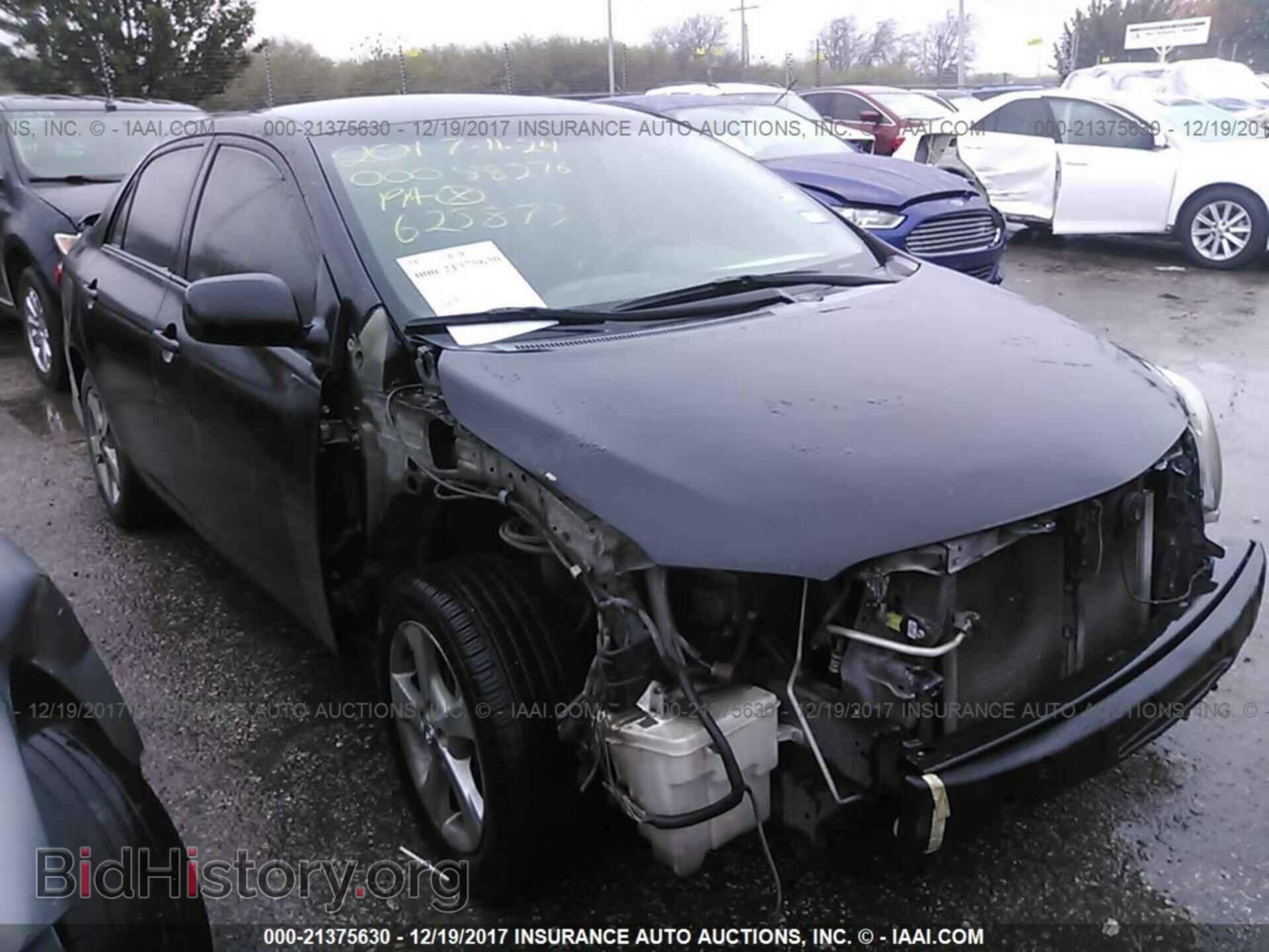 Photo 2T1BU4EE2BC625873 - Toyota Corolla 2011