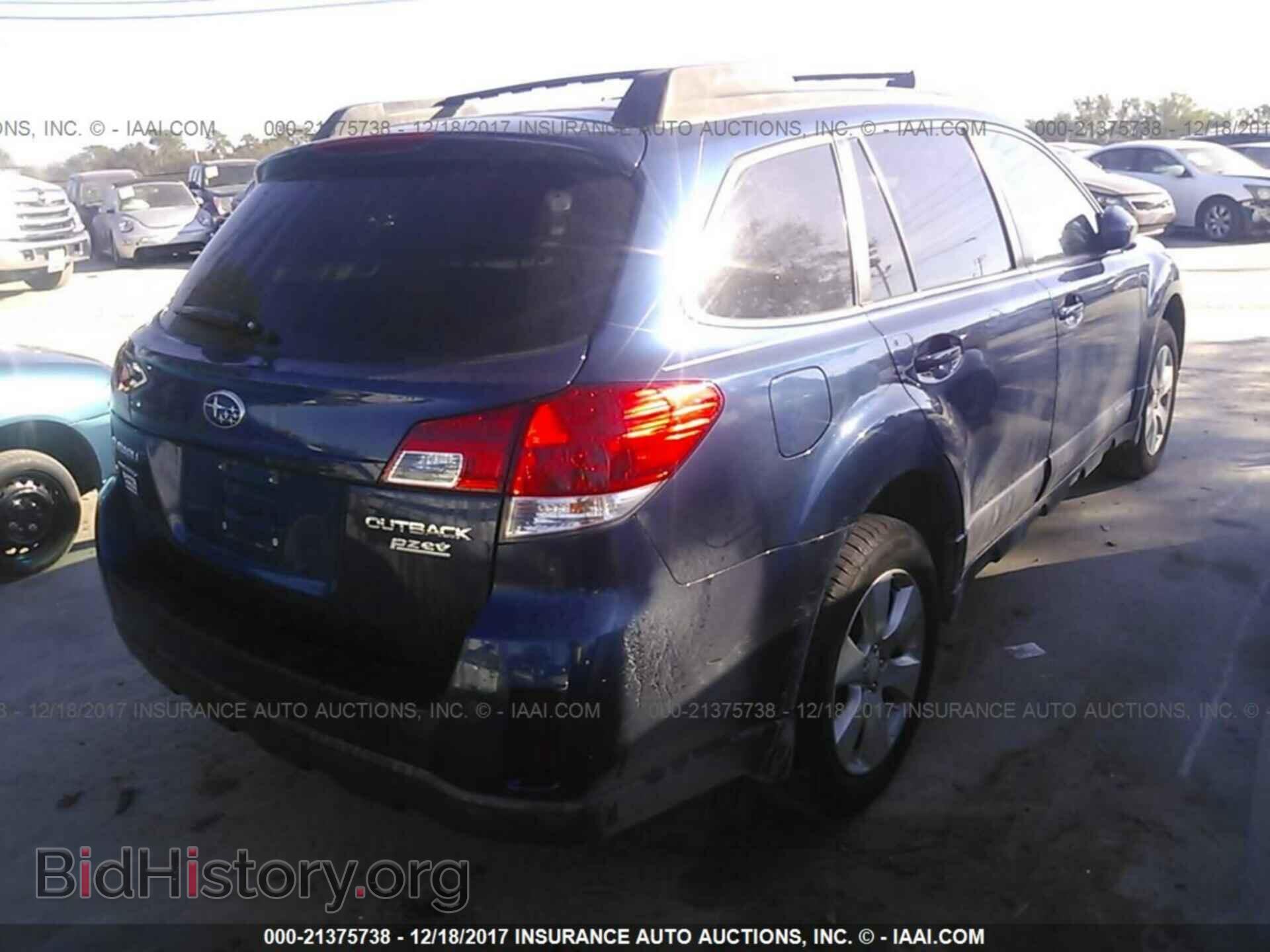 2011 Subaru Outback - VIN: 4S4BRBGC2B3320850 - Фото 4