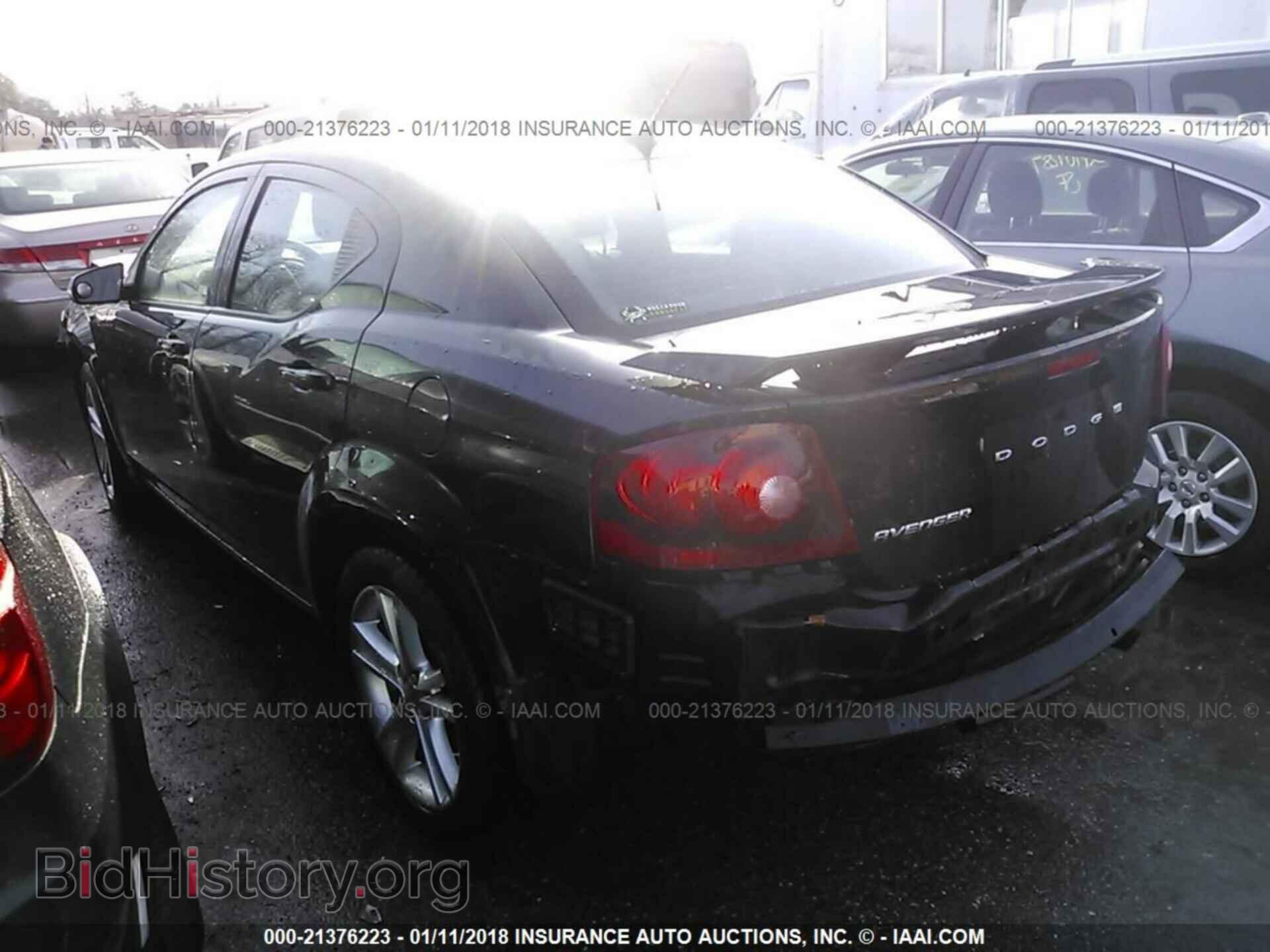 2014 Dodge Avenger - VIN: 1C3CDZAB2EN225671 - Photo 3