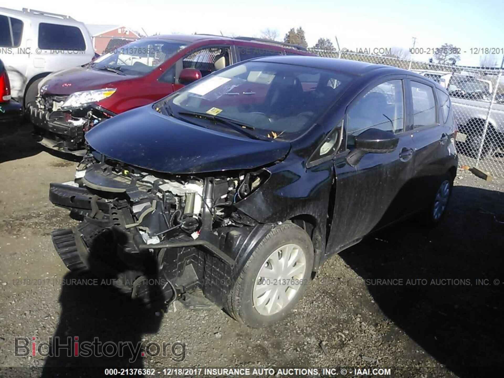 2016 Nissan Versa note - VIN: 3N1CE2CP2GL408809 - Фото 2