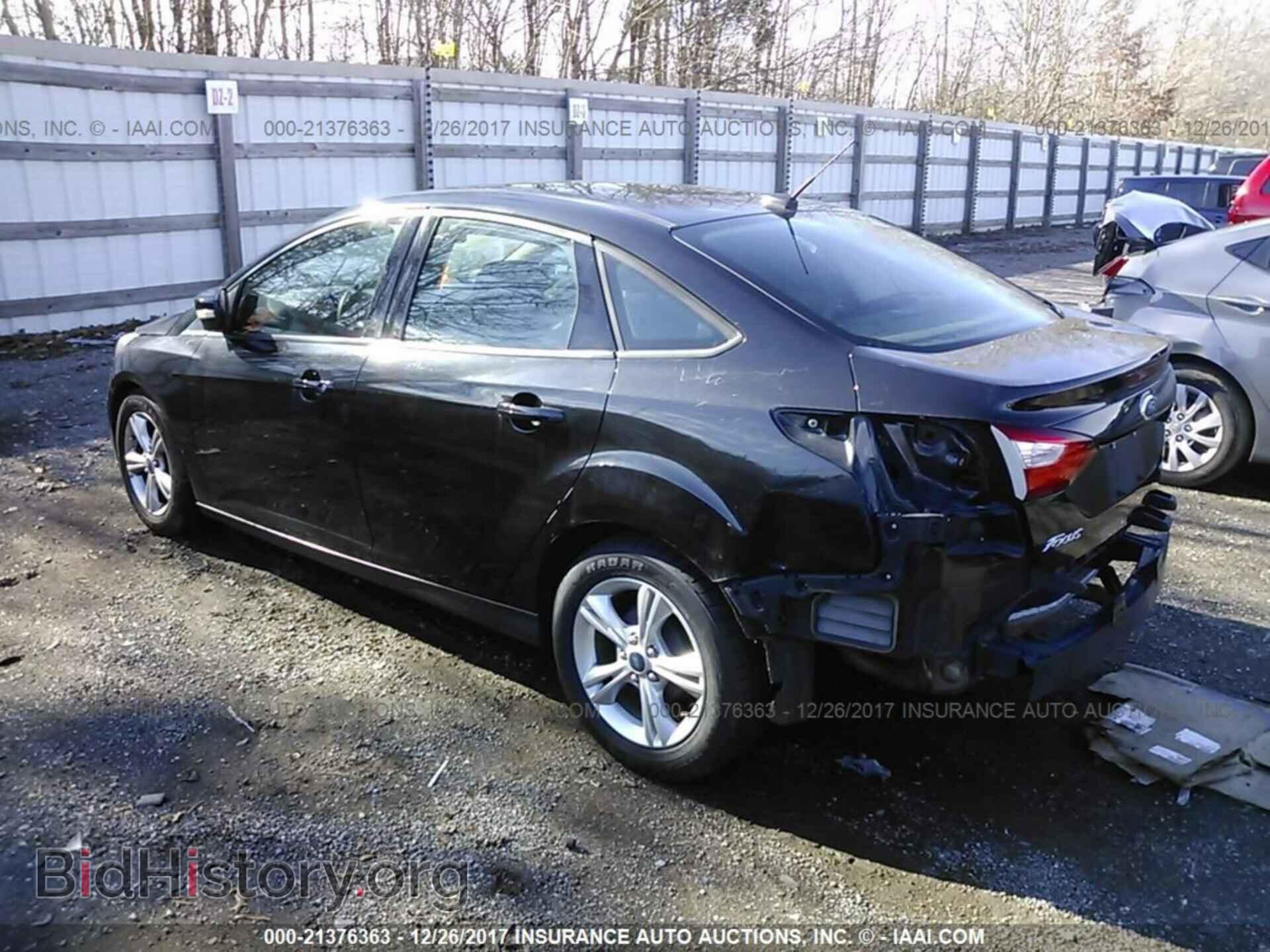 2013 Ford Focus - VIN: 1FADP3F22DL343393 - Фото 3