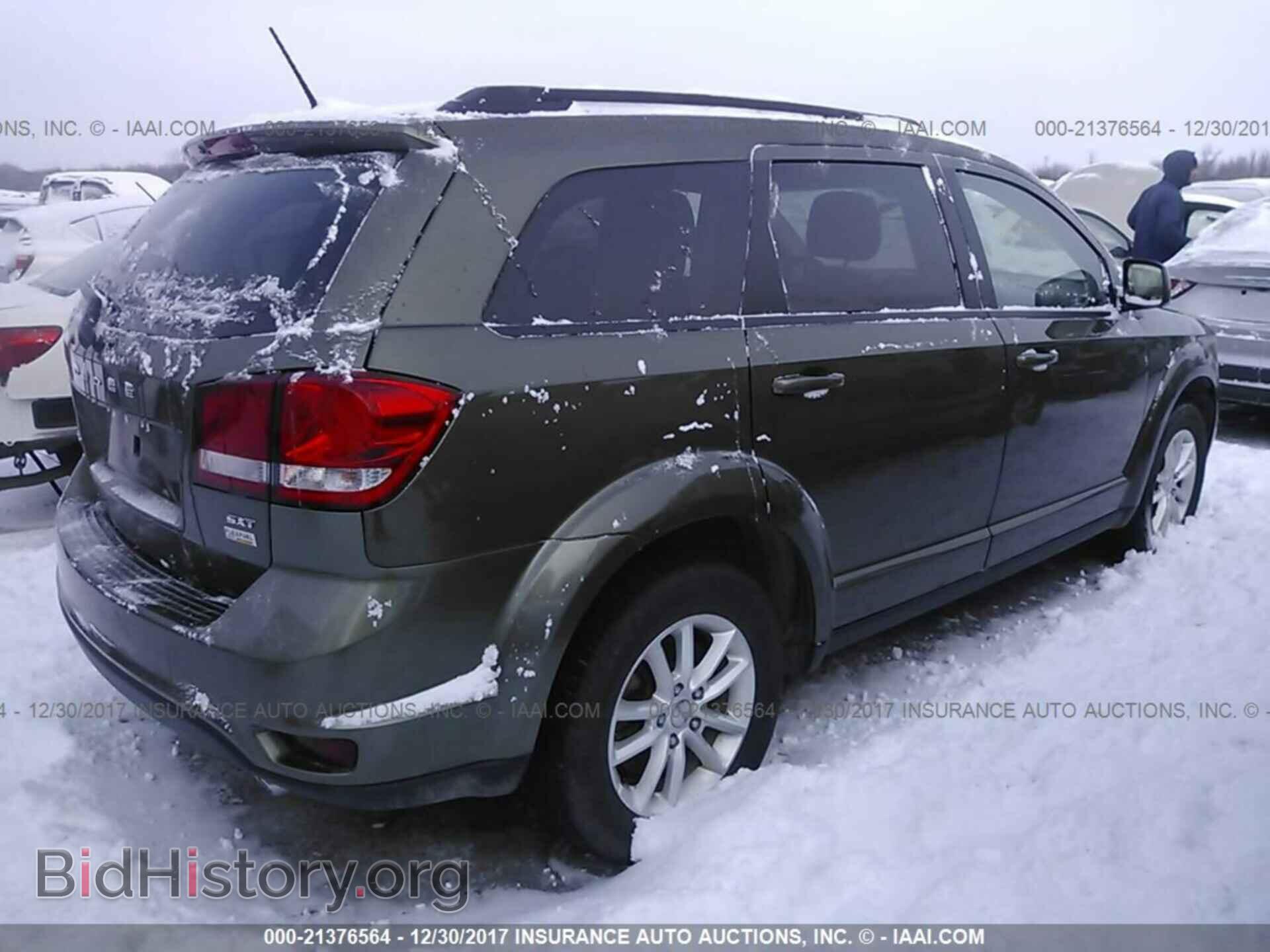 2017 Dodge Journey - VIN: 3C4PDCBG1HT537165 - Photo 4