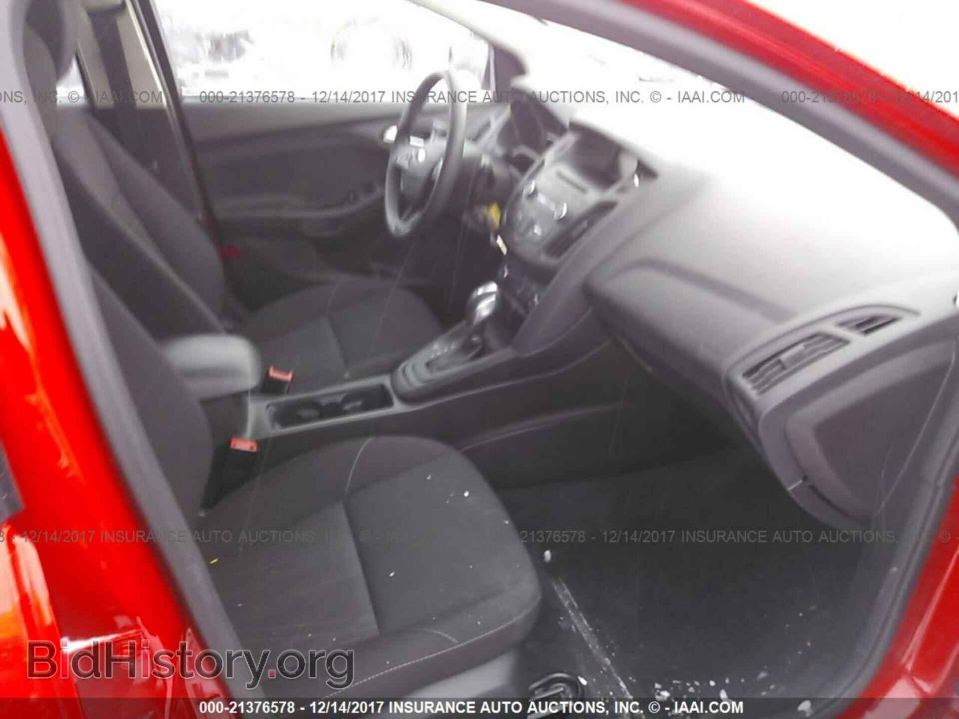 2016 Ford Focus - VIN: 1FADP3K25GL348324 - Photo 5