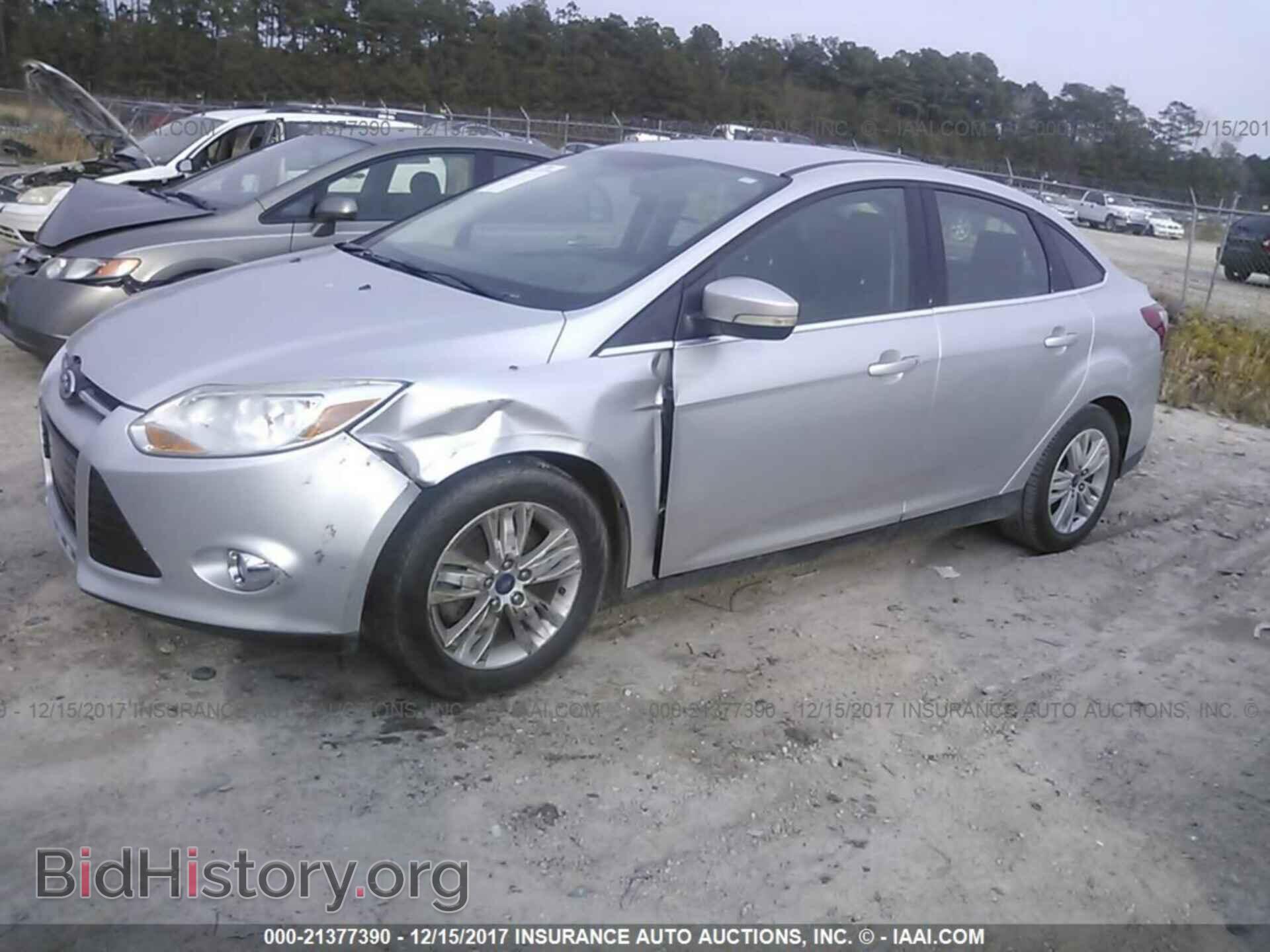2012 Ford Focus - VIN: 1FAHP3H26CL316601 - Фото 2