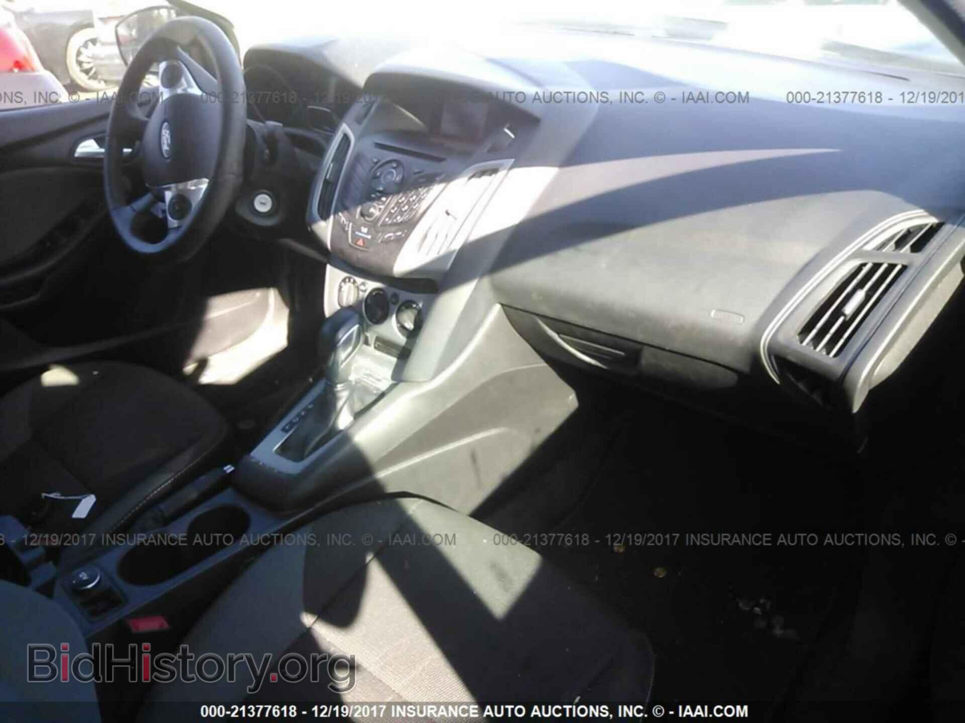 2012 Ford Focus - VIN: 1FAHP3F21CL277127 - Фото 5