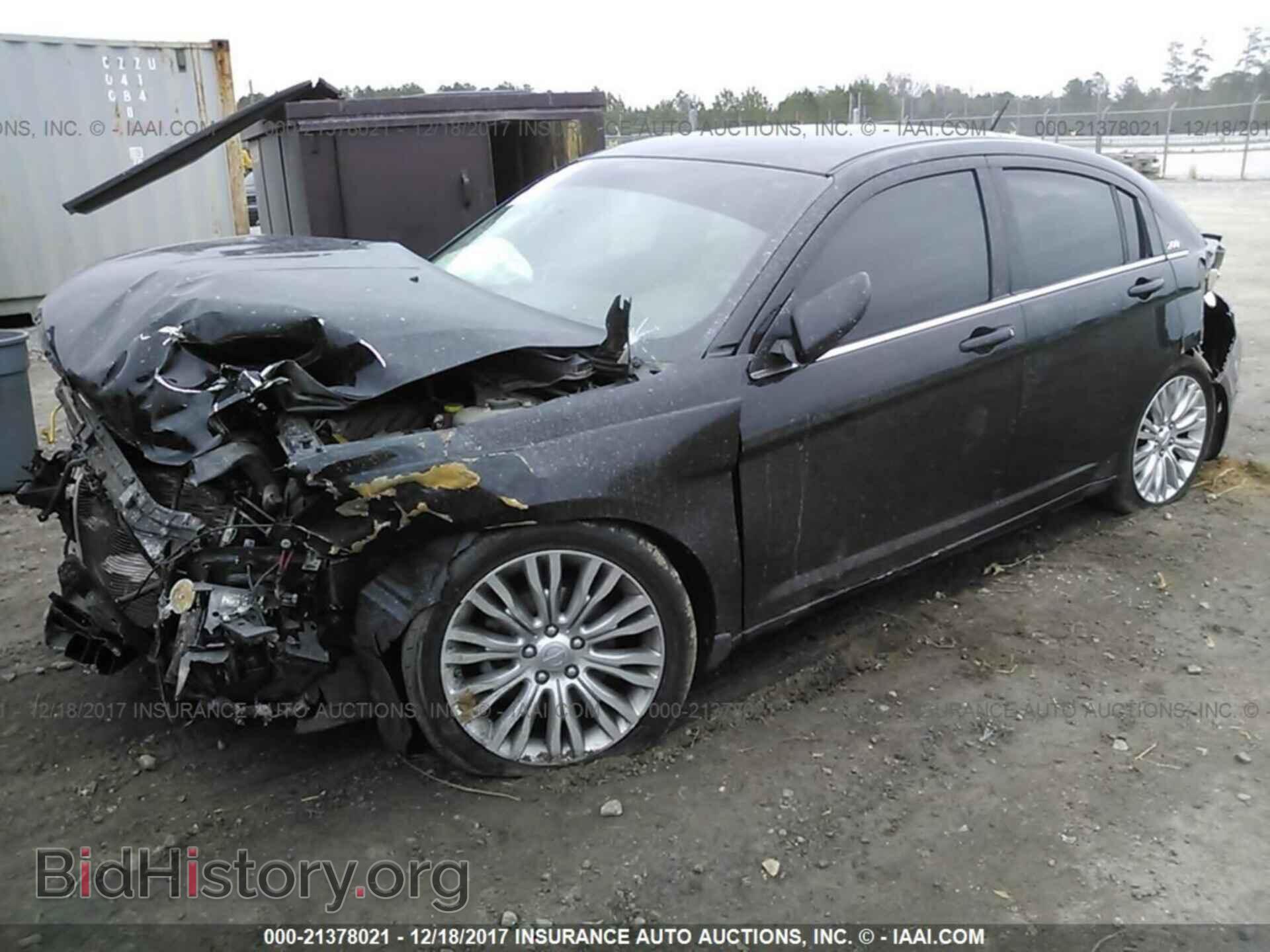2012 Chrysler 200 - VIN: 1C3CCBAB9CN149275 - Фото 2