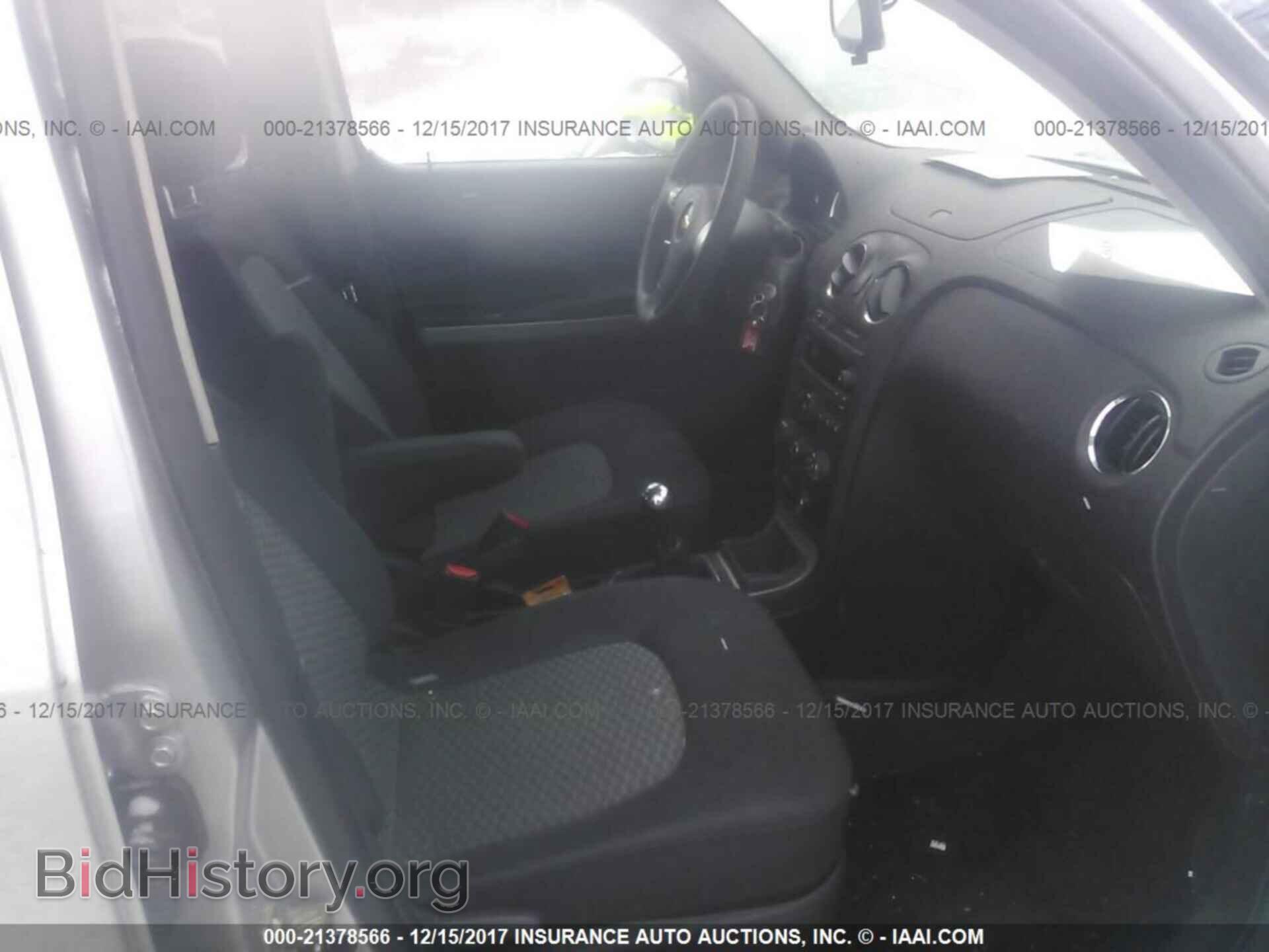 2011 Chevrolet Hhr - VIN: 3GNBAEFW9BS552436 - Photo 5