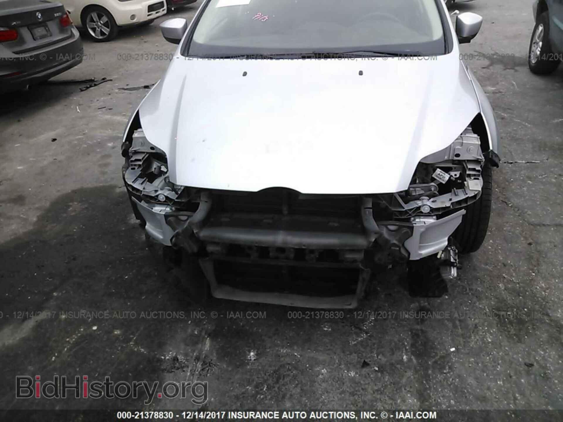 2012 Ford Focus - VIN: 1FAHP3F28CL336934 - Photo 6