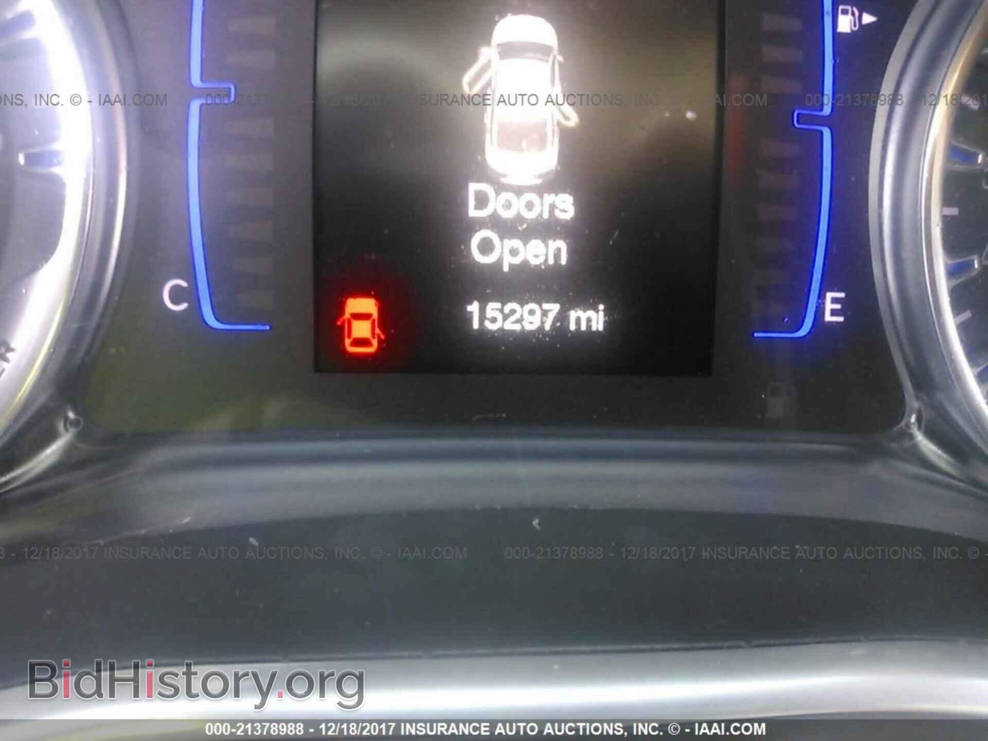 2016 Chrysler 200 - VIN: 1C3CCCAB5GN137698 - Photo 7
