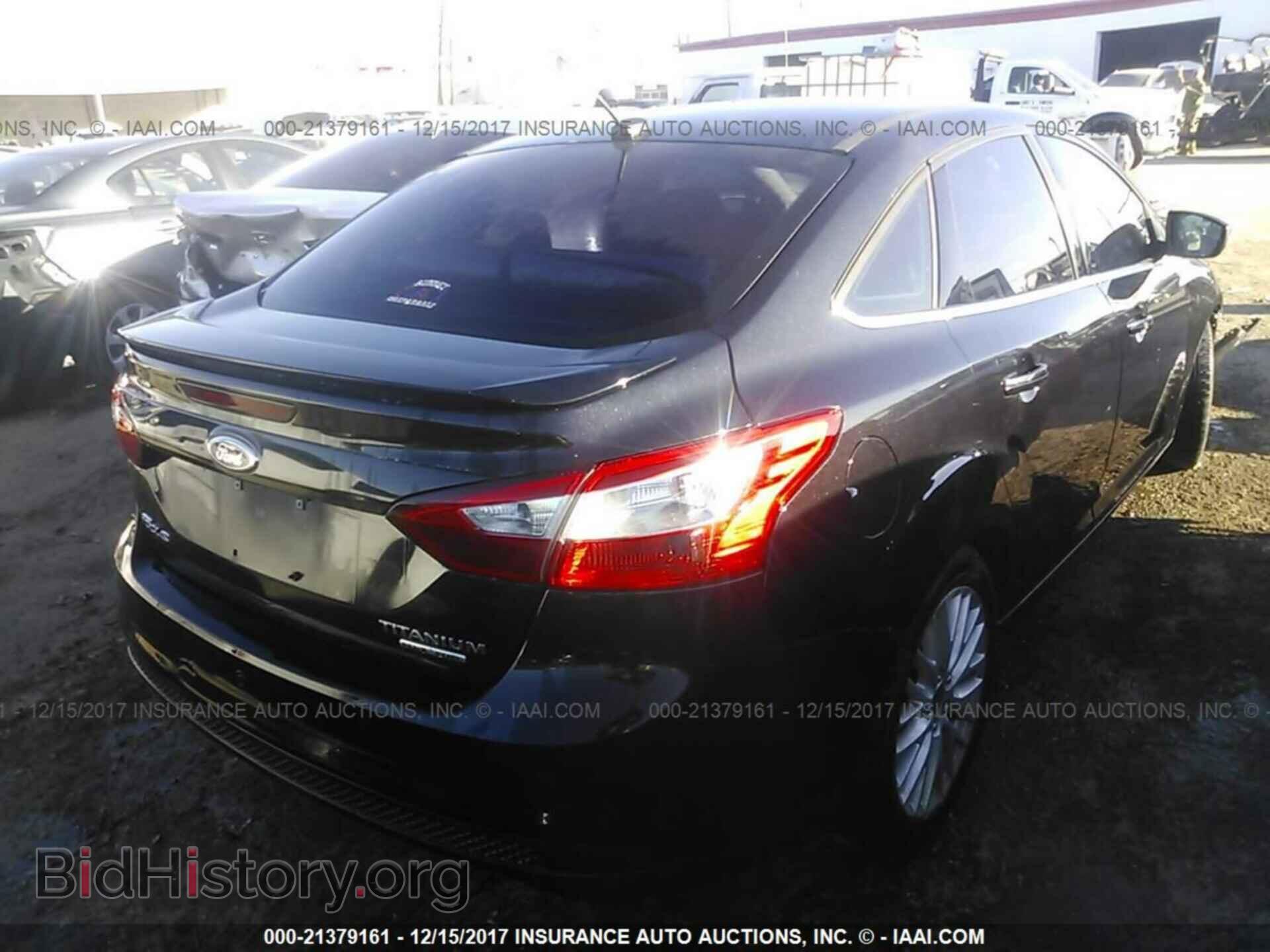 2014 Ford Focus - VIN: 1FADP3J26EL143738 - Photo 4