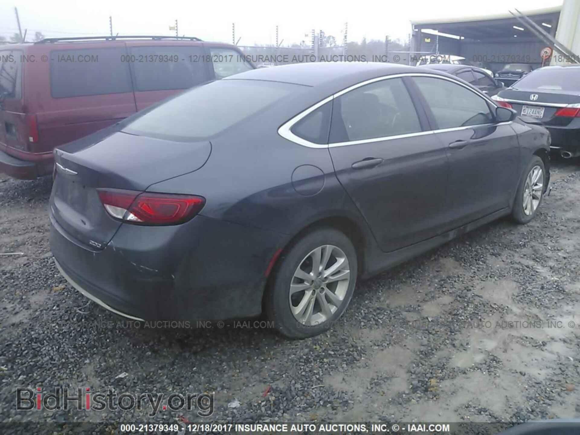 2016 Chrysler 200 - VIN: 1C3CCCAB1GN121661 - Photo 4
