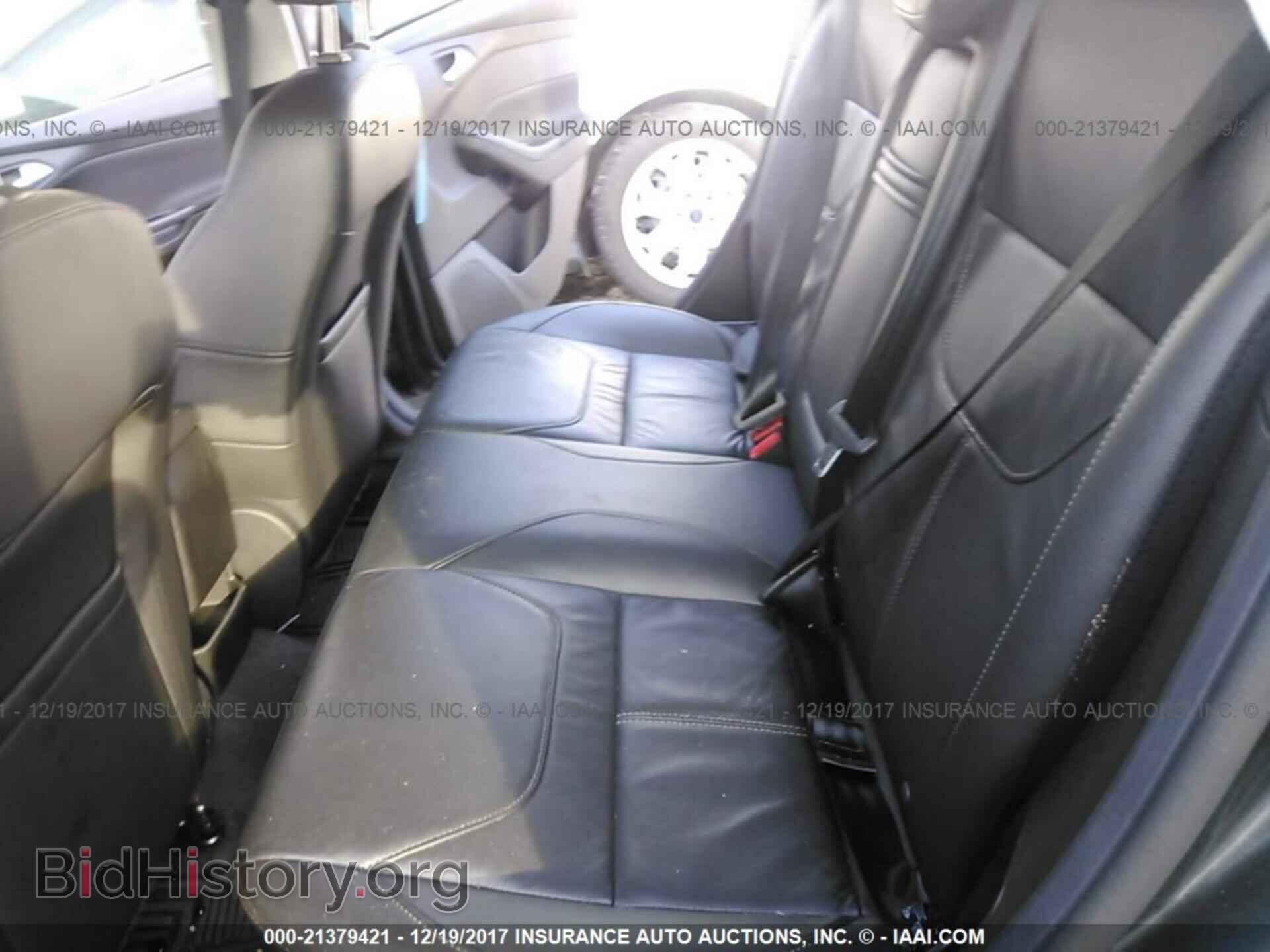 2016 Ford Focus - VIN: 1FADP3F21GL385820 - Photo 8