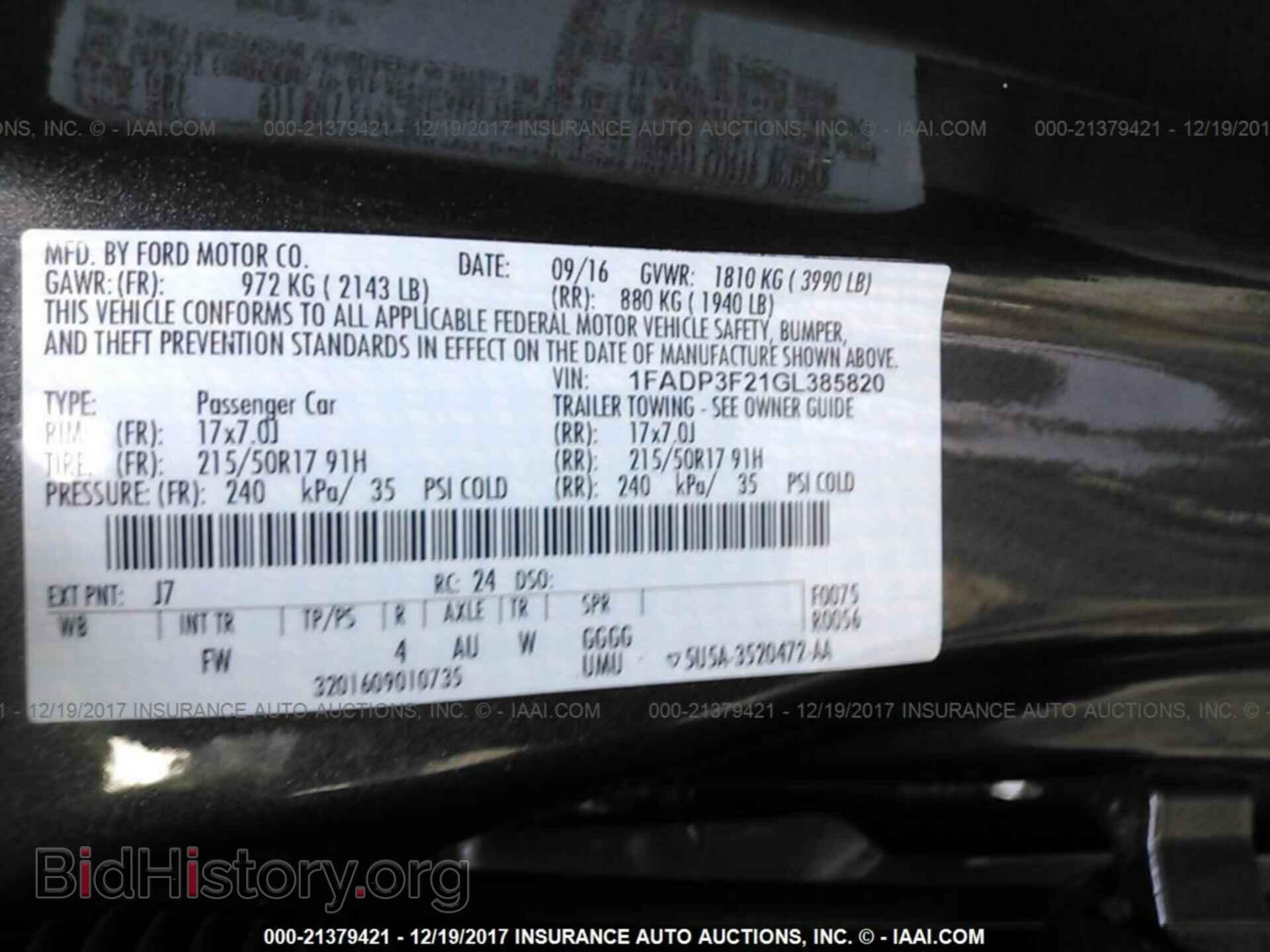 2016 Ford Focus - VIN: 1FADP3F21GL385820 - Photo 9