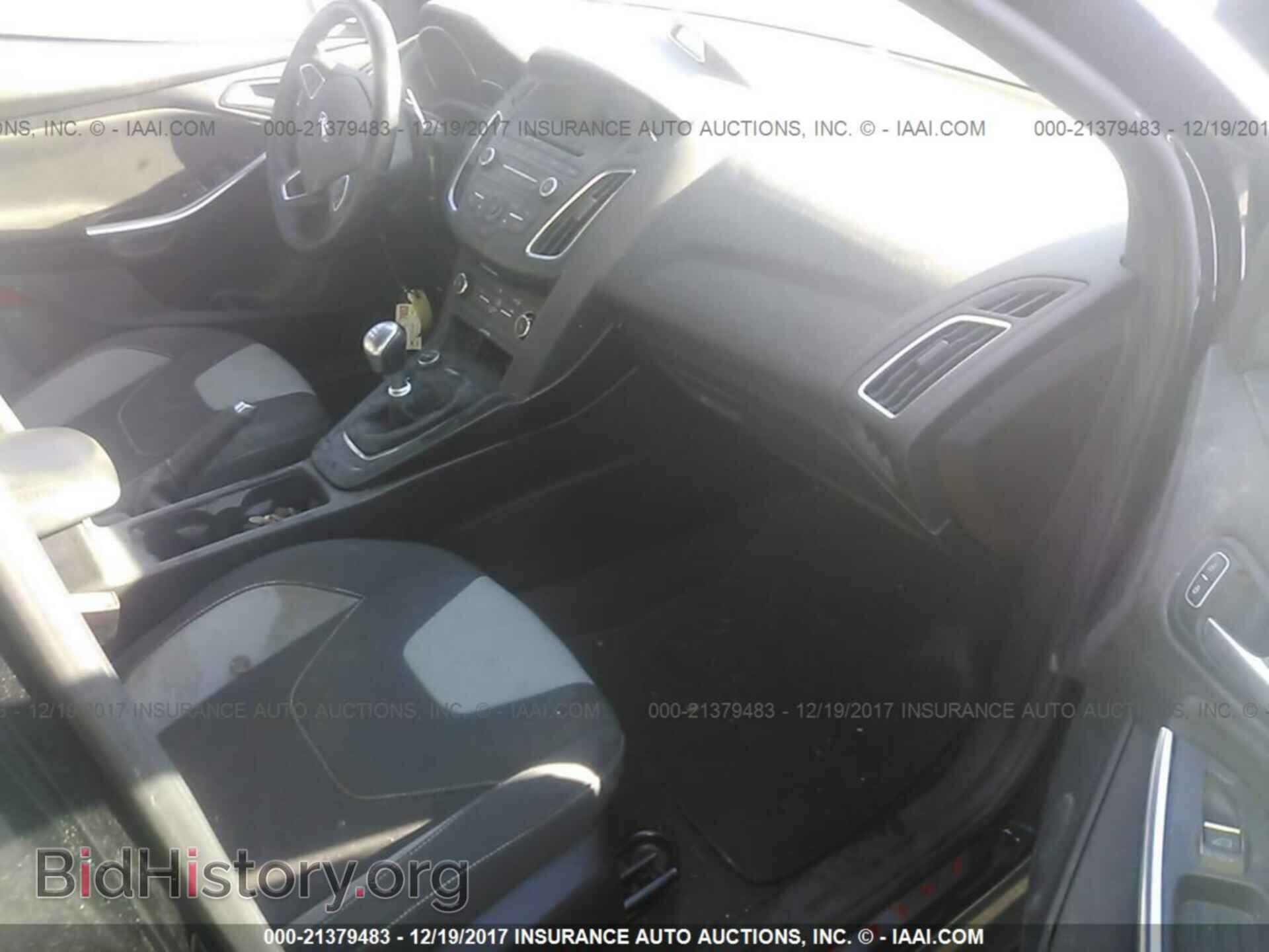 2015 Ford Focus - VIN: 1FADP3L97FL228342 - Photo 5