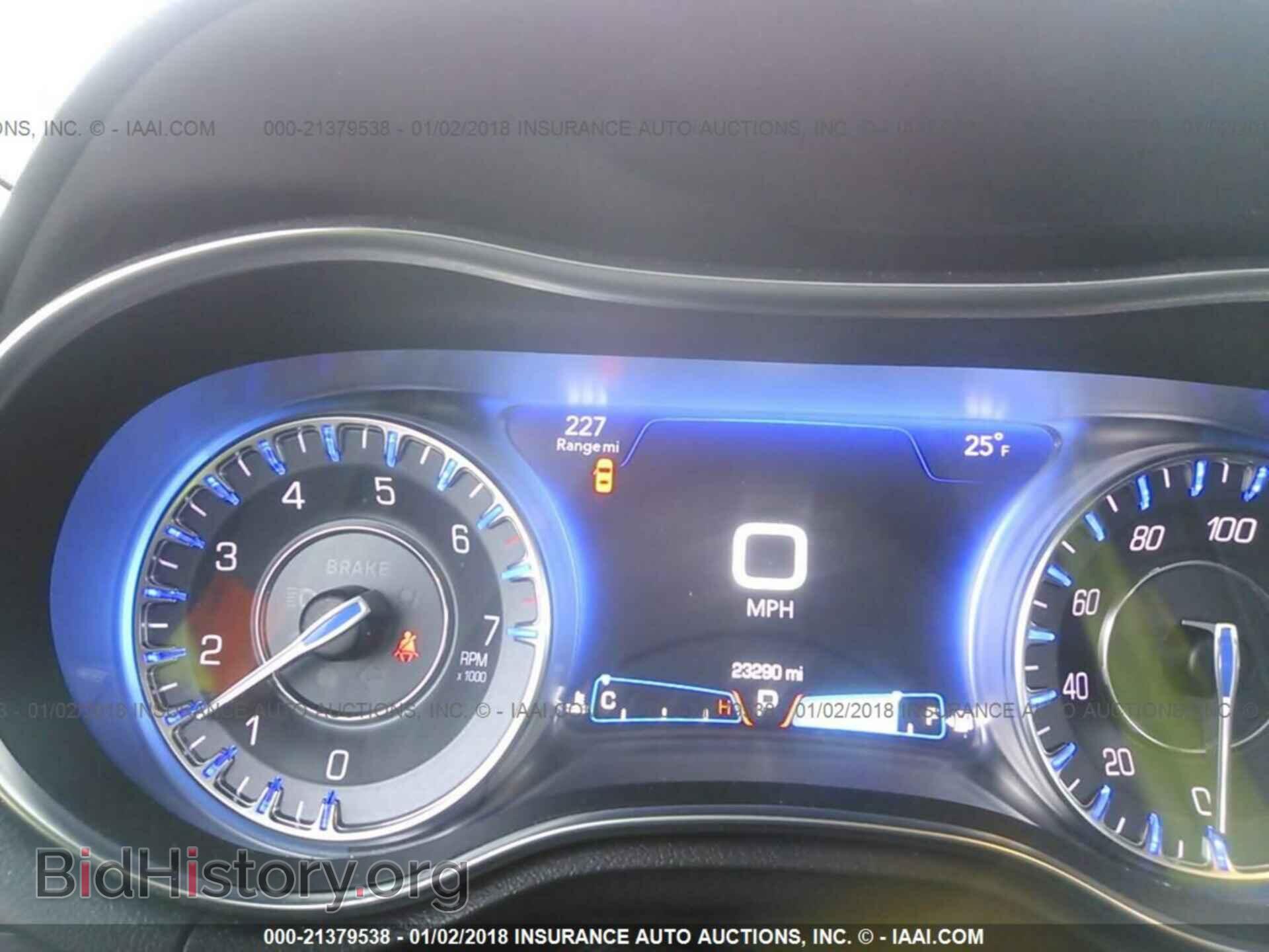 2017 Chrysler 300c - VIN: 2C3CCAEG3HH579982 - Фото 7