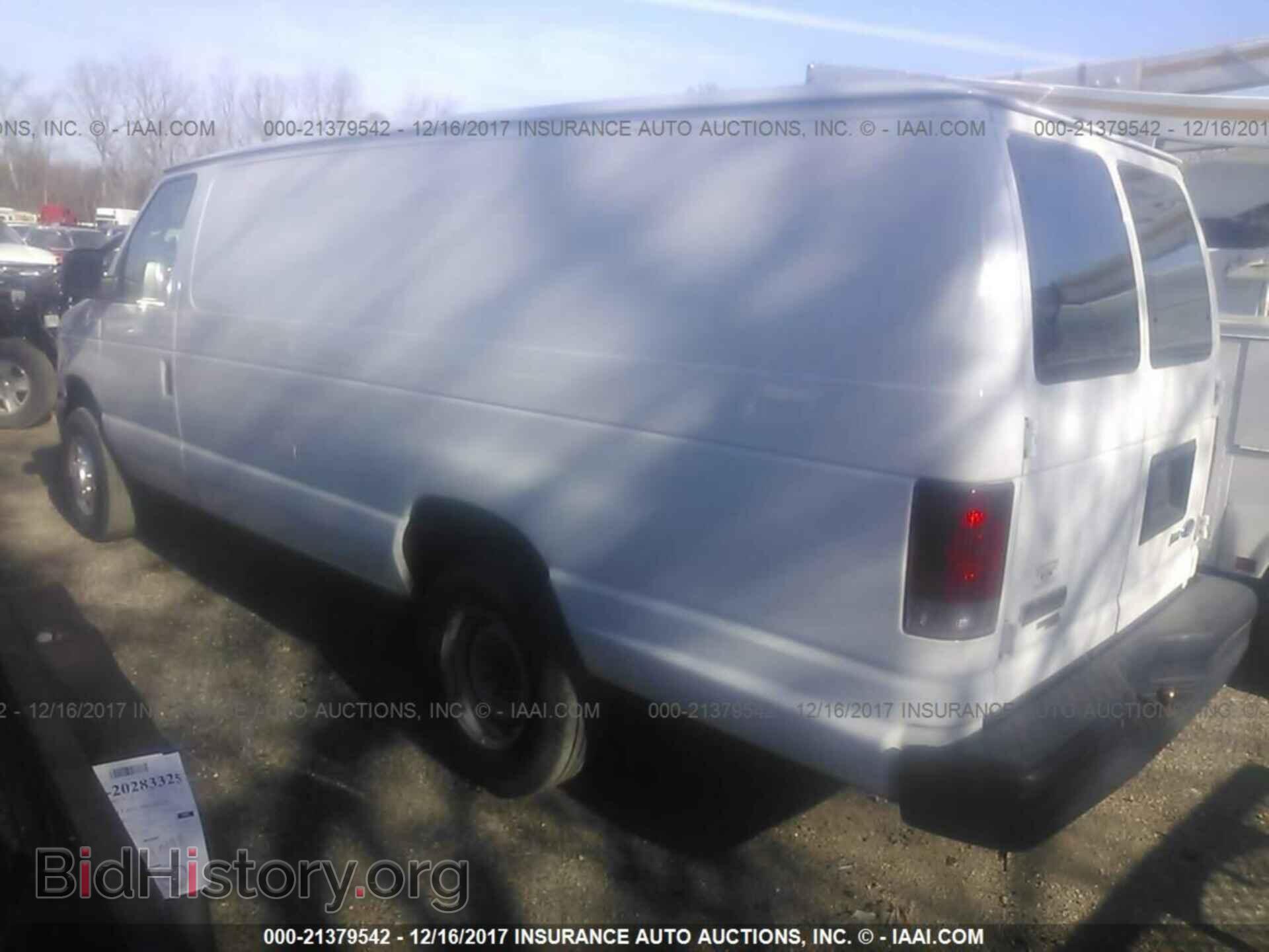 2011 Ford Econoline - VIN: 1FTSS3EL1BDB27925 - Фото 3
