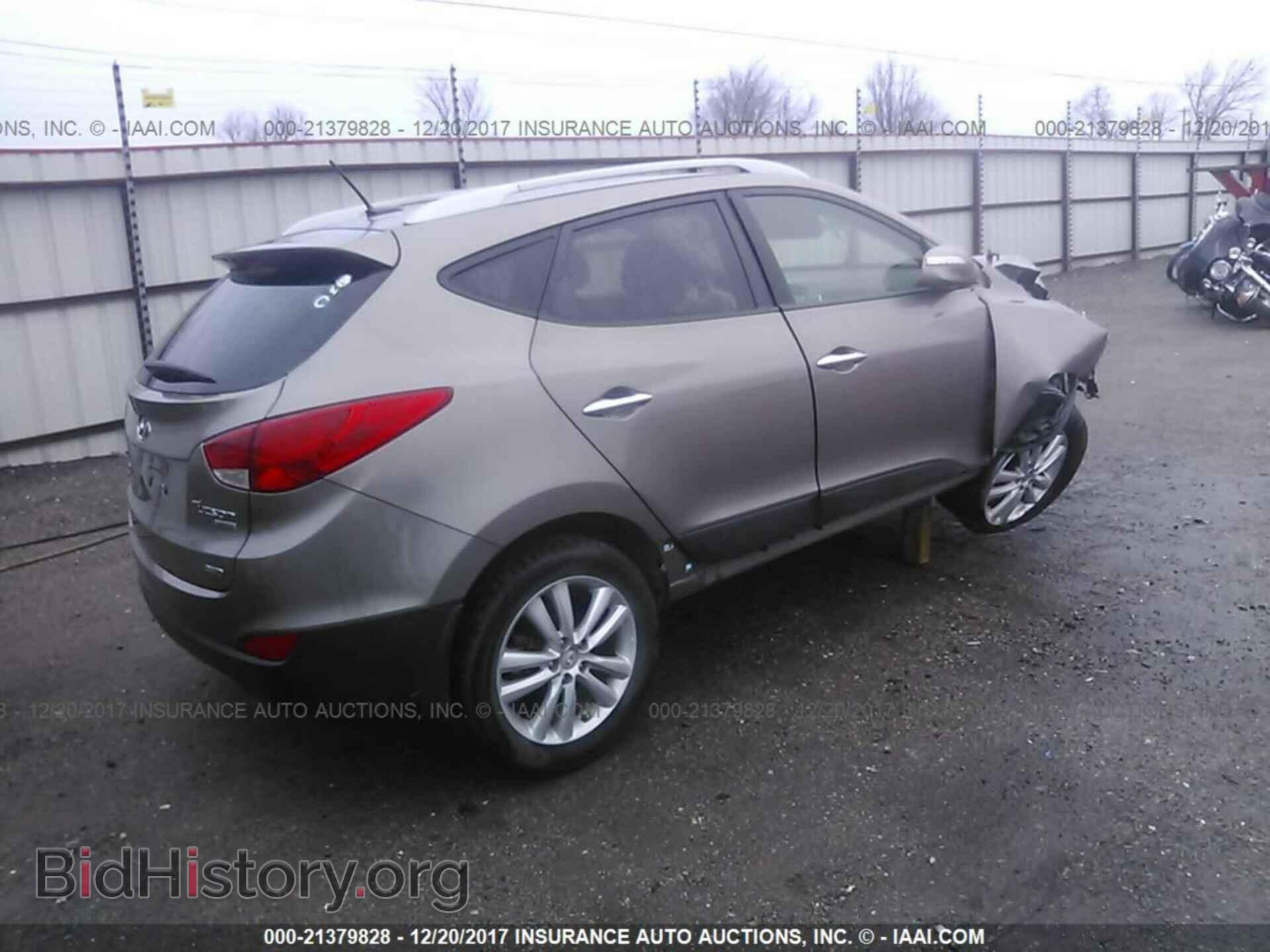 2011 Hyundai Tucson - VIN: KM8JUCAC8BU201493 - Фото 4