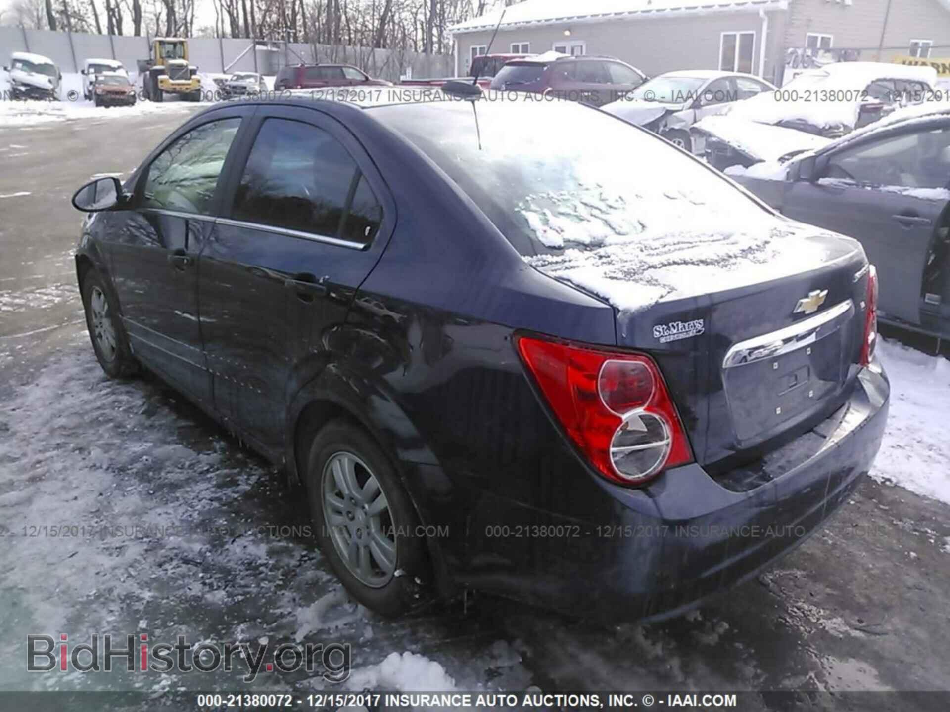 2015 Chevrolet Sonic - VIN: 1G1JC5SG3F4127063 - Фото 3