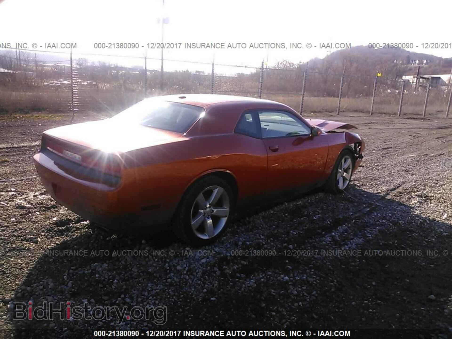 2011 Dodge Challenger - VIN: 2B3CJ4DG2BH542077 - Фото 4
