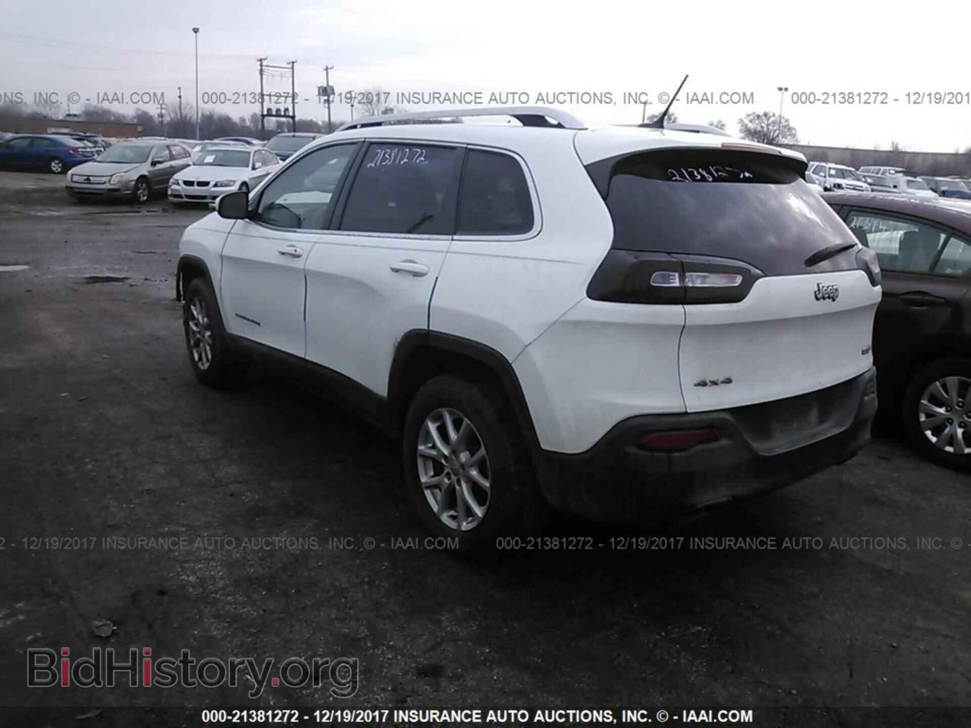 2014 Jeep Cherokee - VIN: 1C4PJMCS7EW252140 - Photo 3