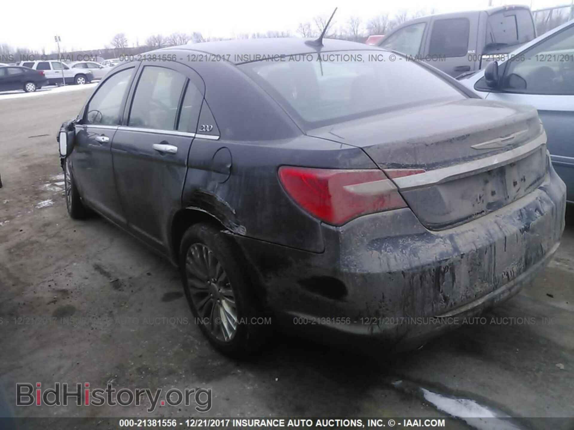 2012 Chrysler 200 - VIN: 1C3CCBCG2CN304676 - Фото 3