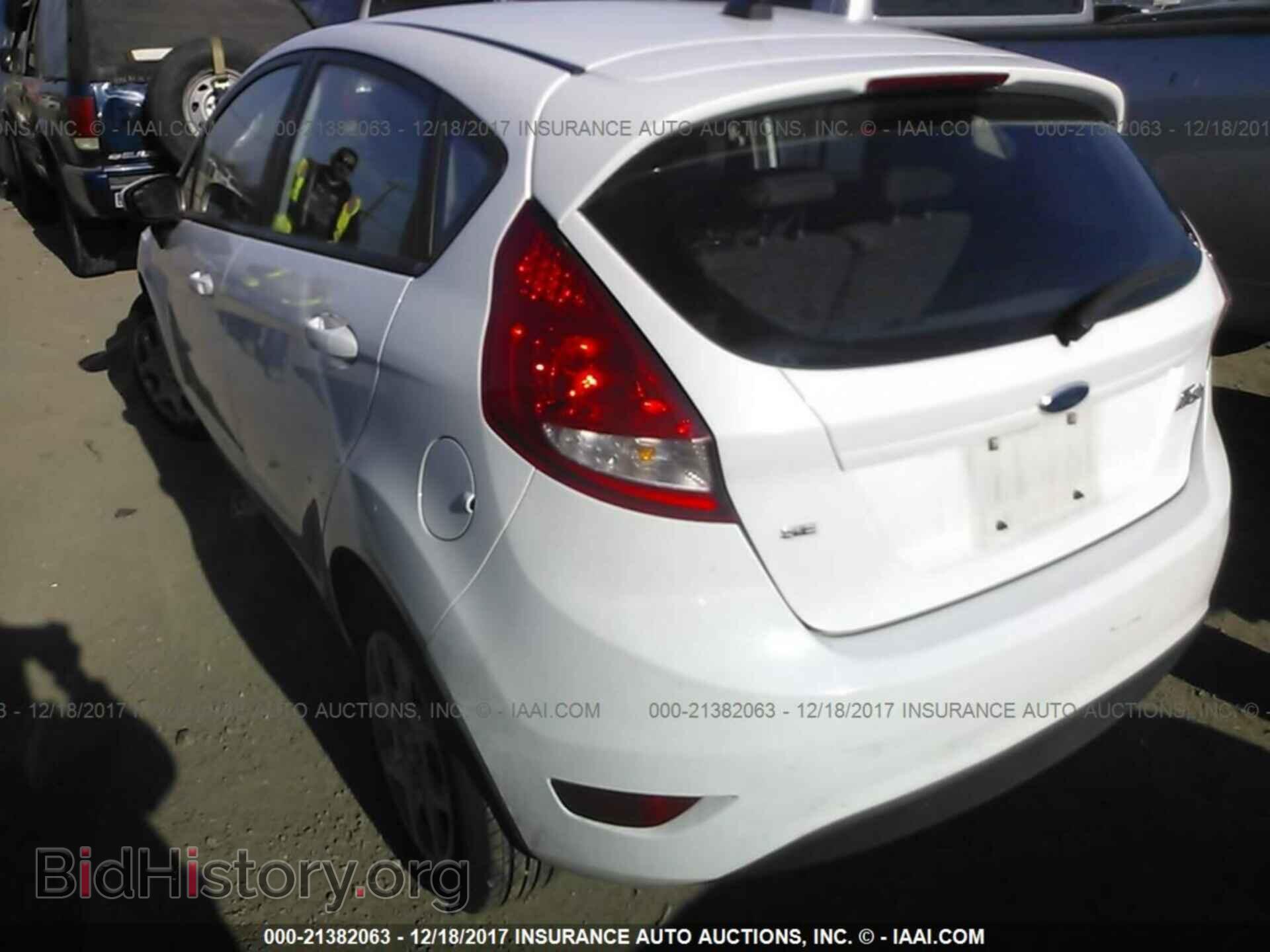 2012 Ford Fiesta - VIN: 3FADP4EJ1CM183647 - Photo 3