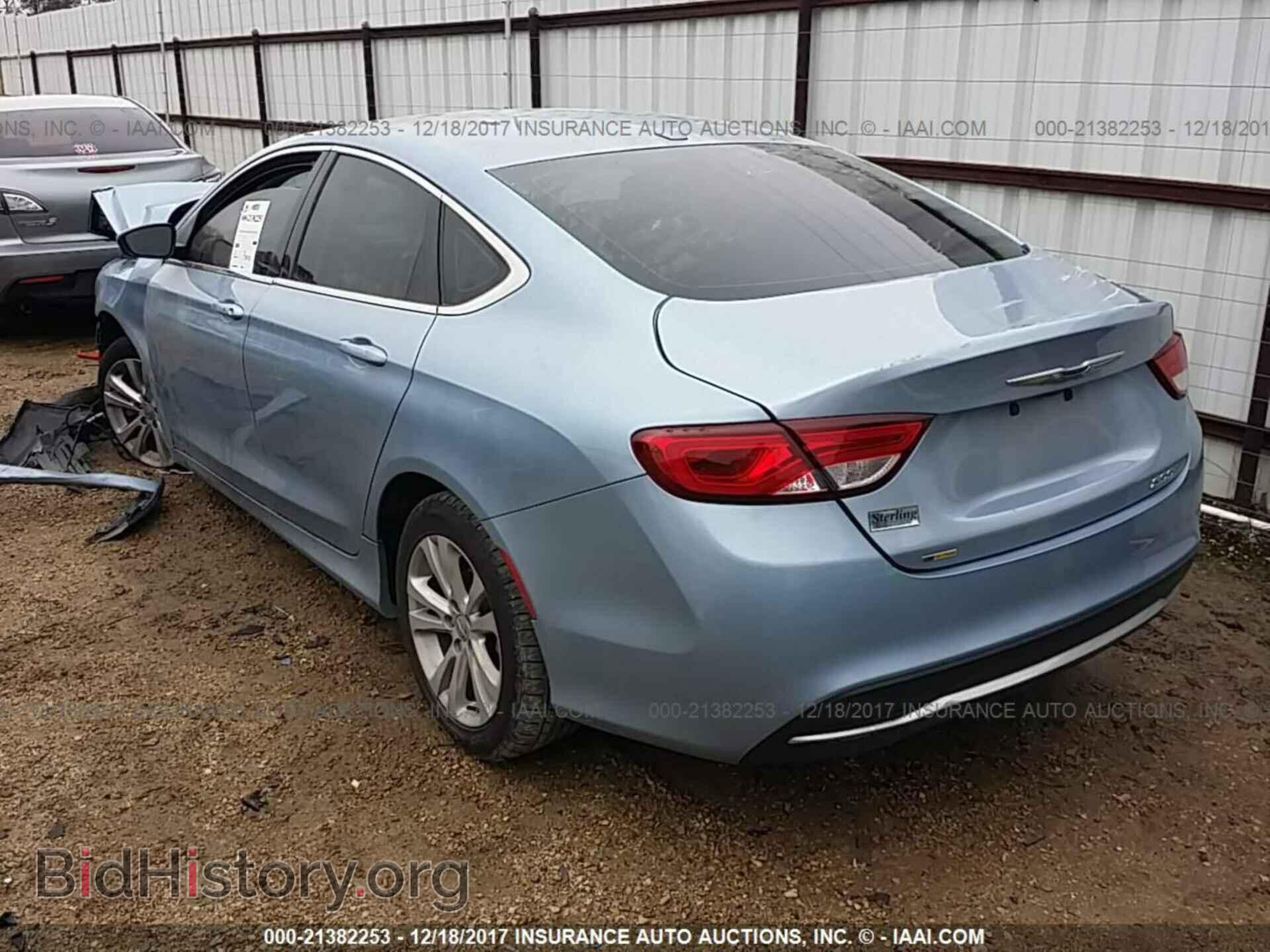 2015 Chrysler 200 - VIN: 1C3CCCAB2FN692686 - Photo 3
