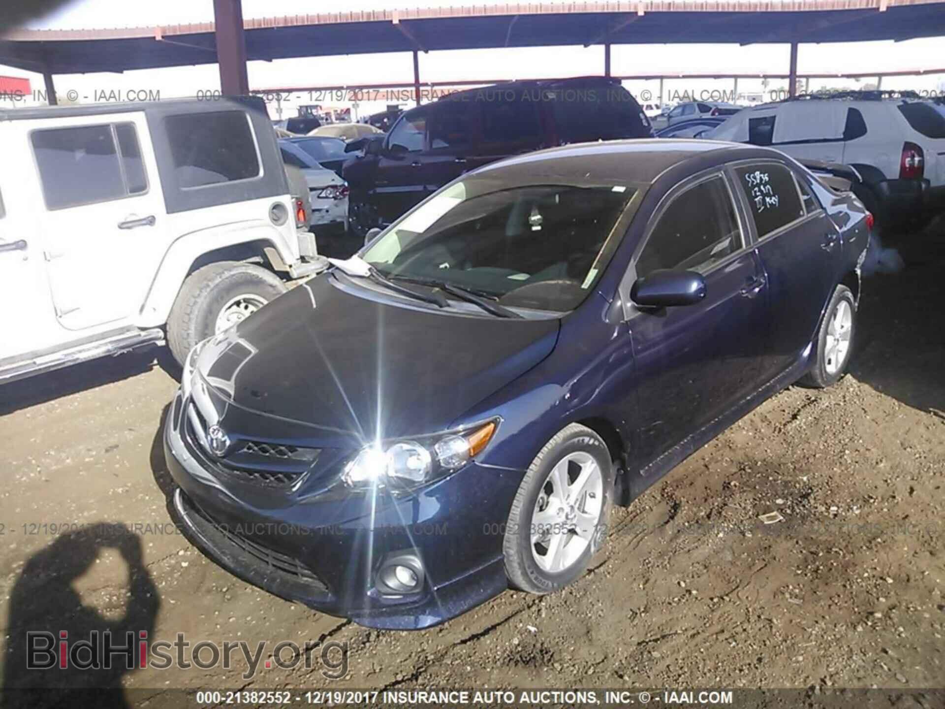 2011 Toyota Corolla - VIN: 2T1BU4EEXBC616340 - Фото 2