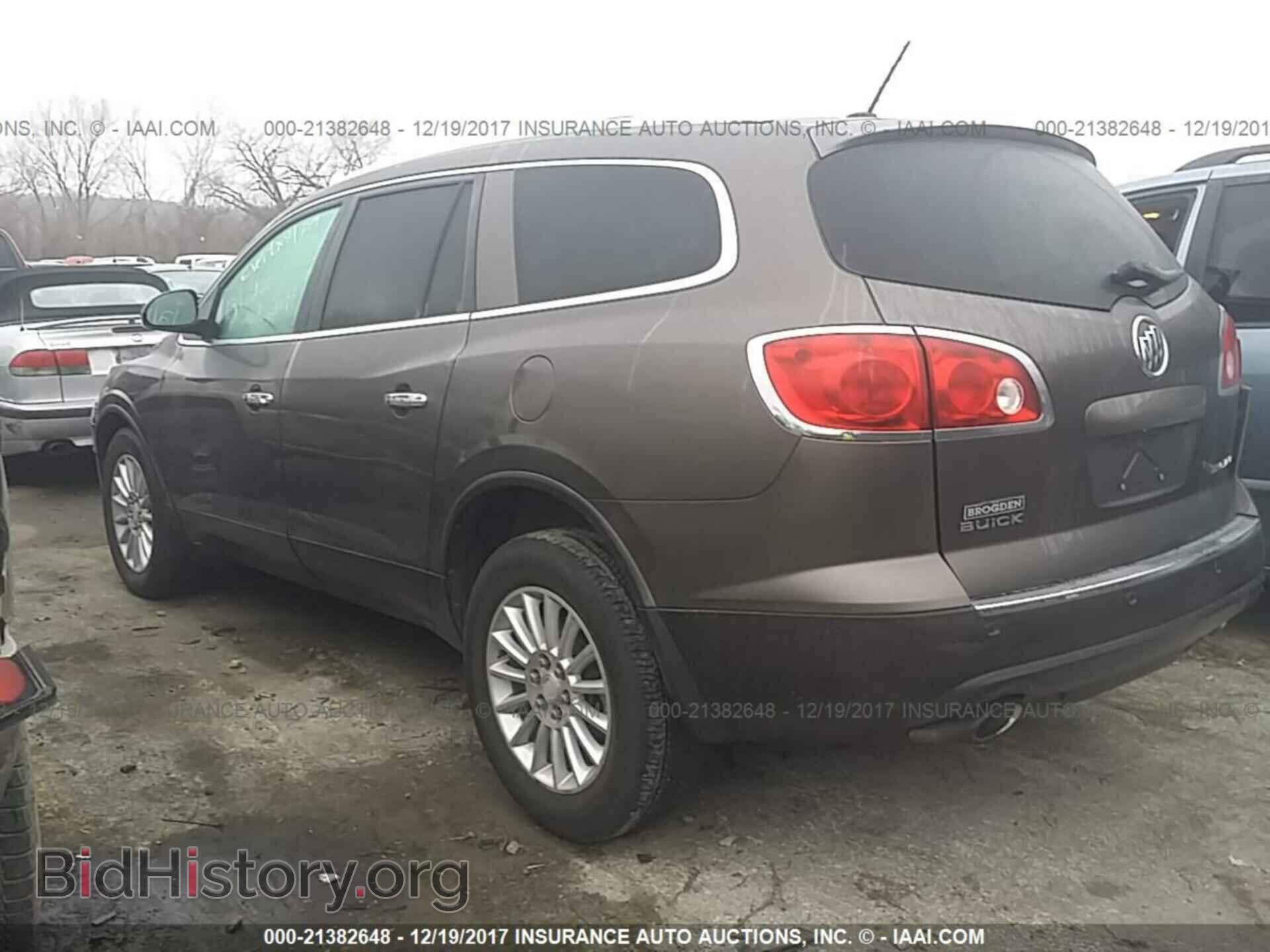 2012 Buick Enclave - VIN: 5GAKRCED8CJ245141 - Фото 3